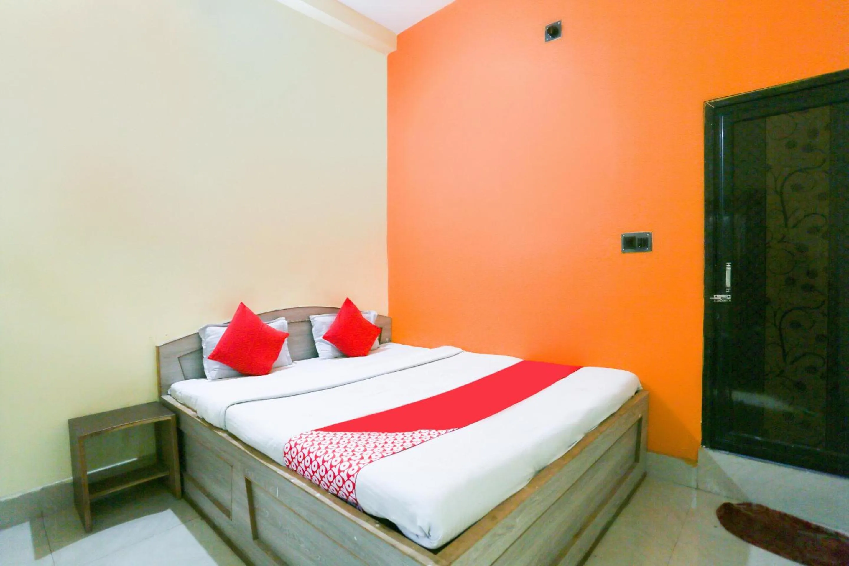 Bedroom in Hotel O Vatika Hotel