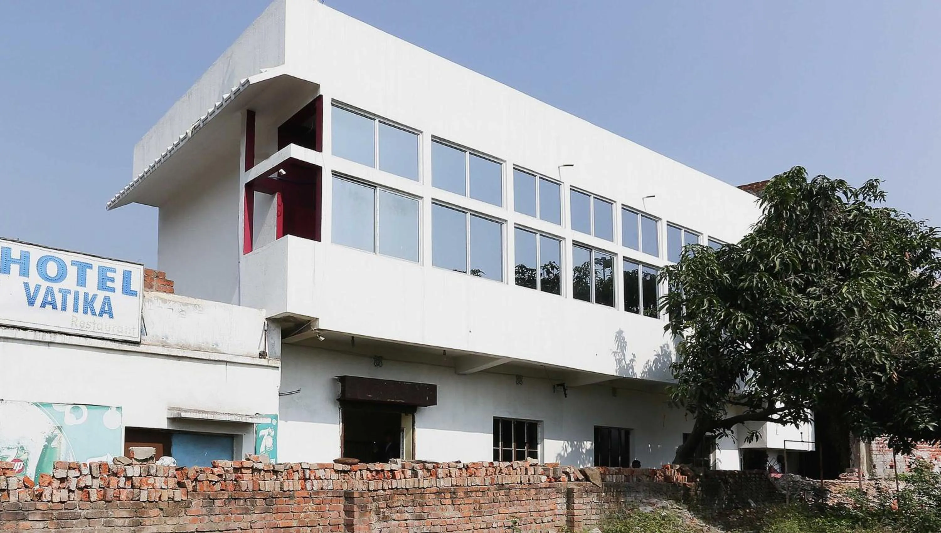 Facade/entrance in Hotel O Vatika Hotel