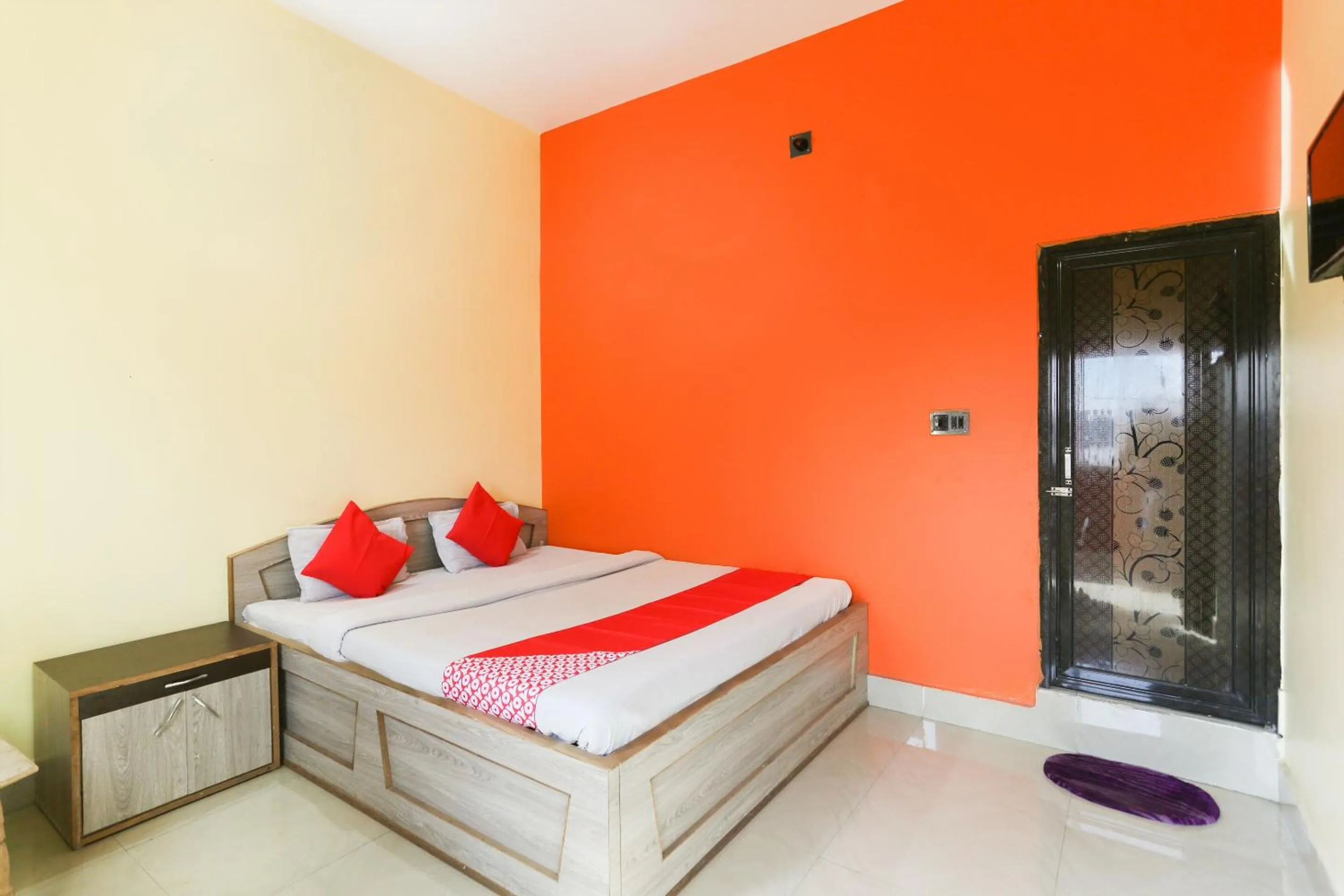 Bedroom in Hotel O Vatika Hotel