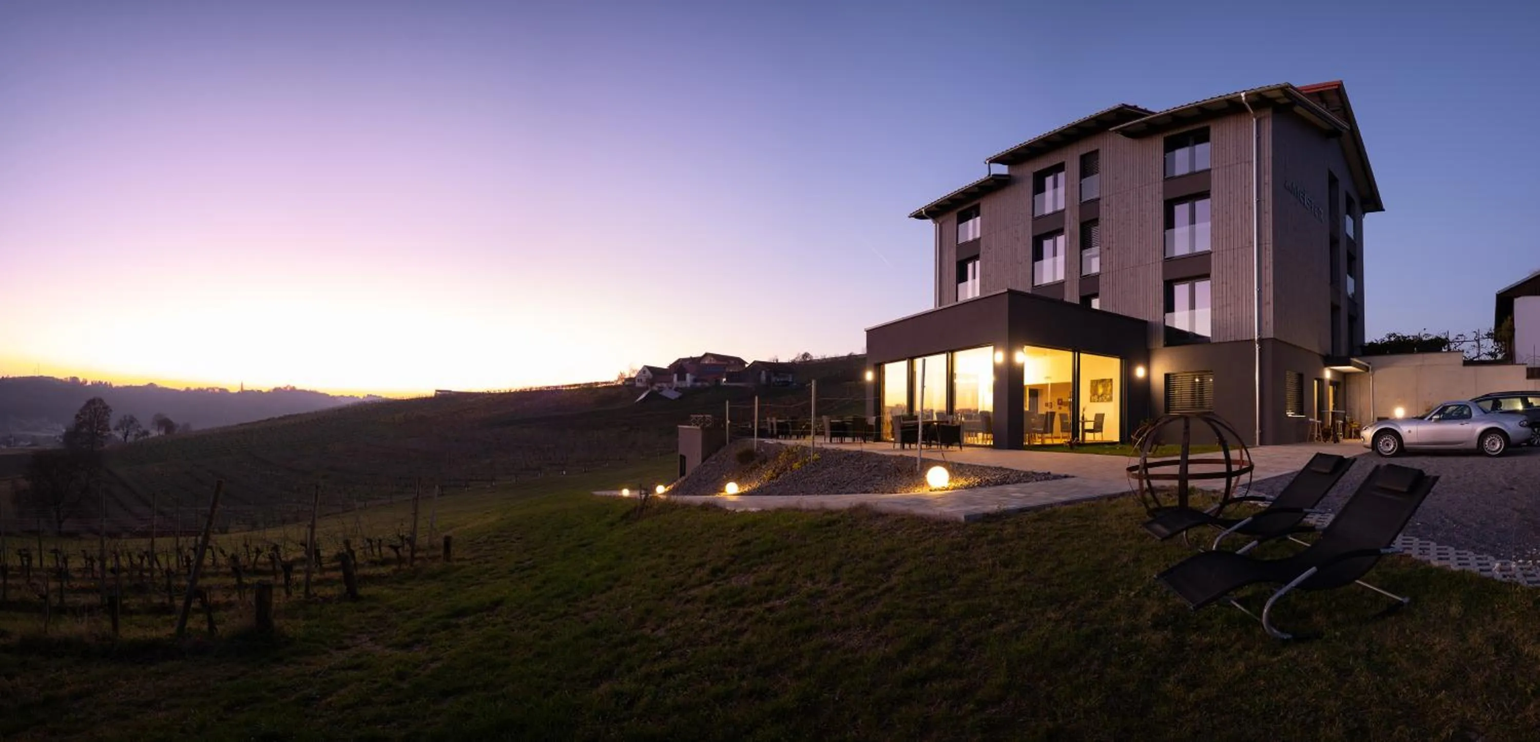 Property building in das MEISTER