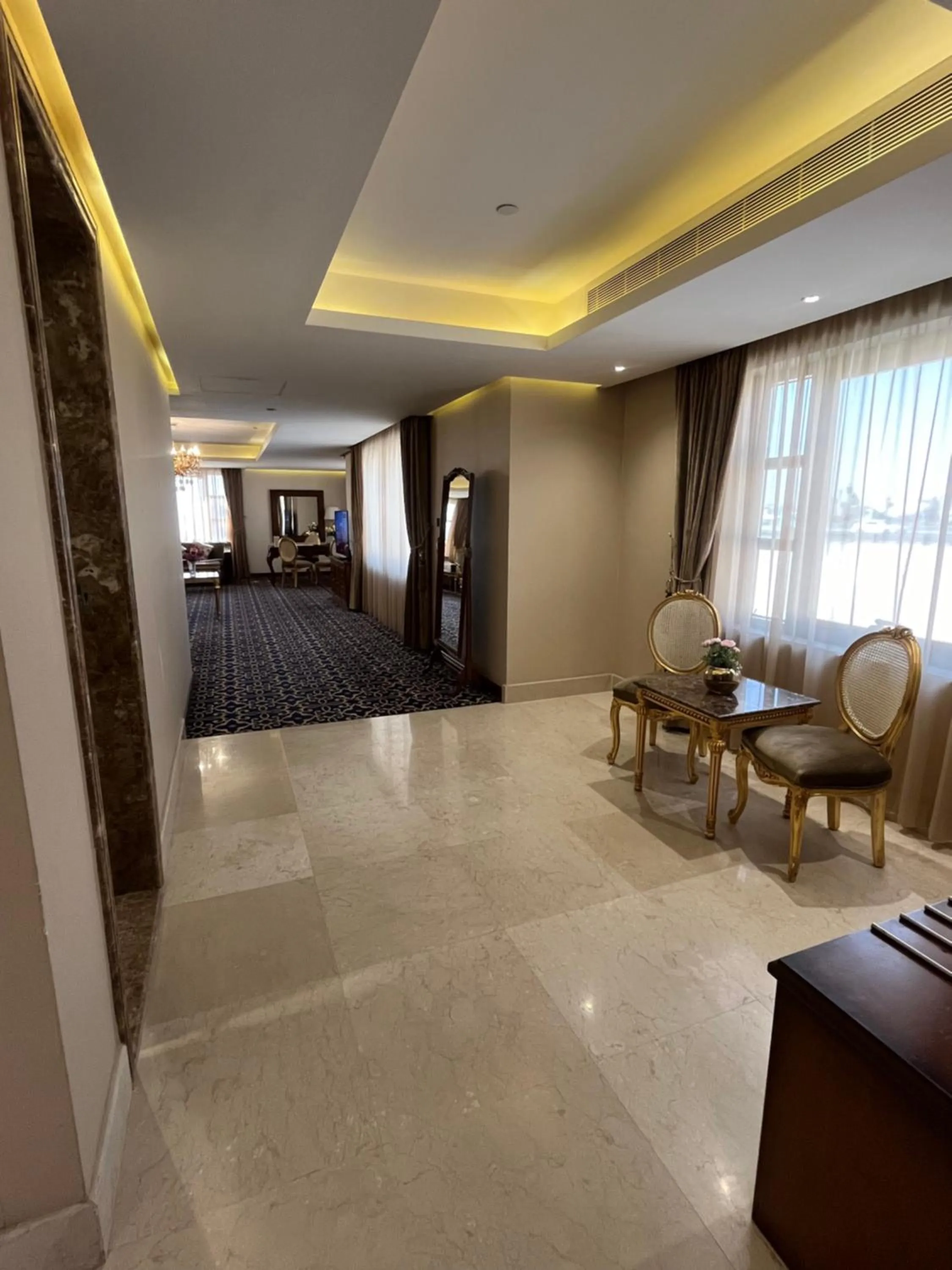 Living room in Al Rahden Hotel