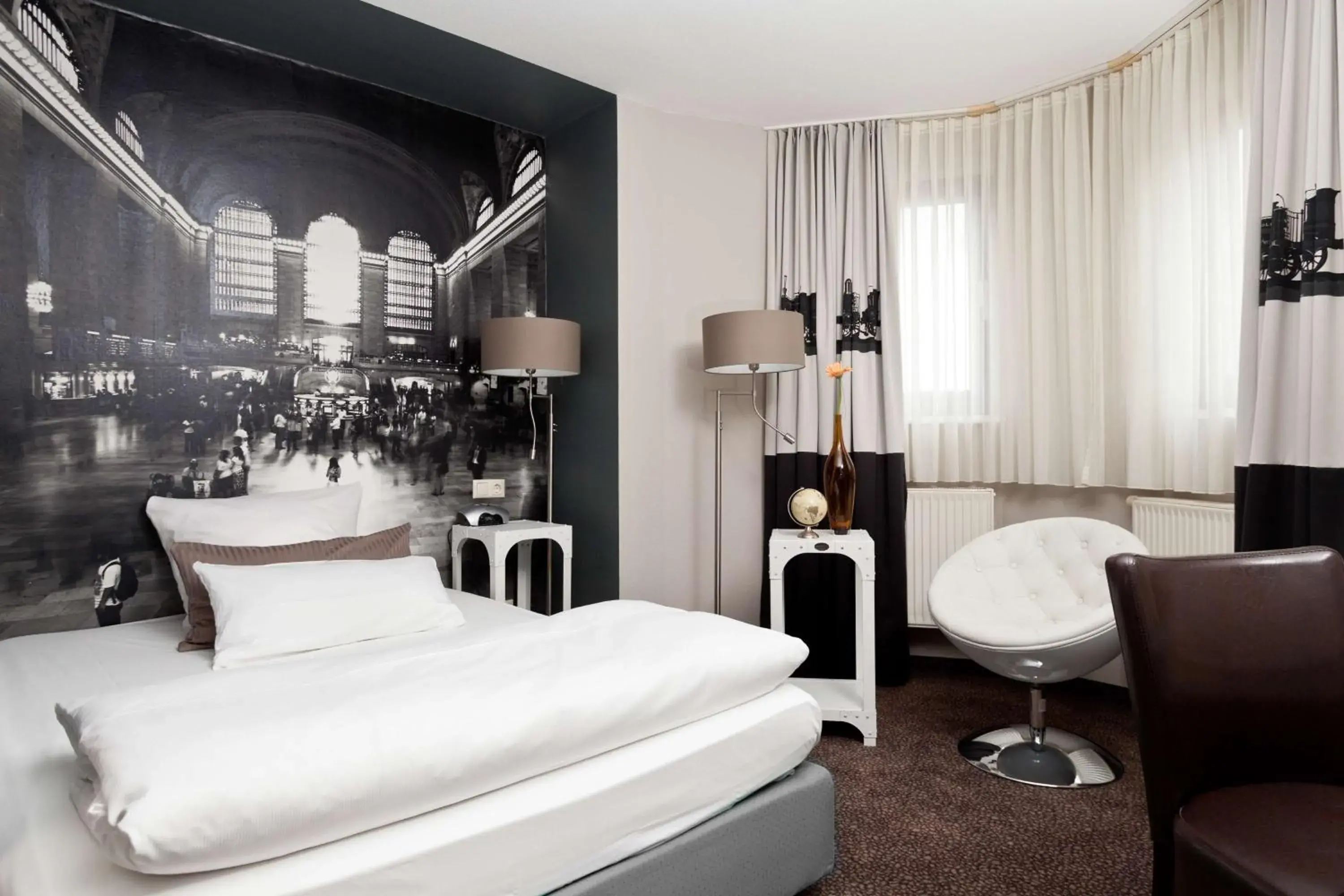 Bedroom, Bed in Best Western Hotel Nürnberg am Hauptbahnhof Bedroom, Bed in Best Western Hotel Nürnberg am Hauptbahnhof