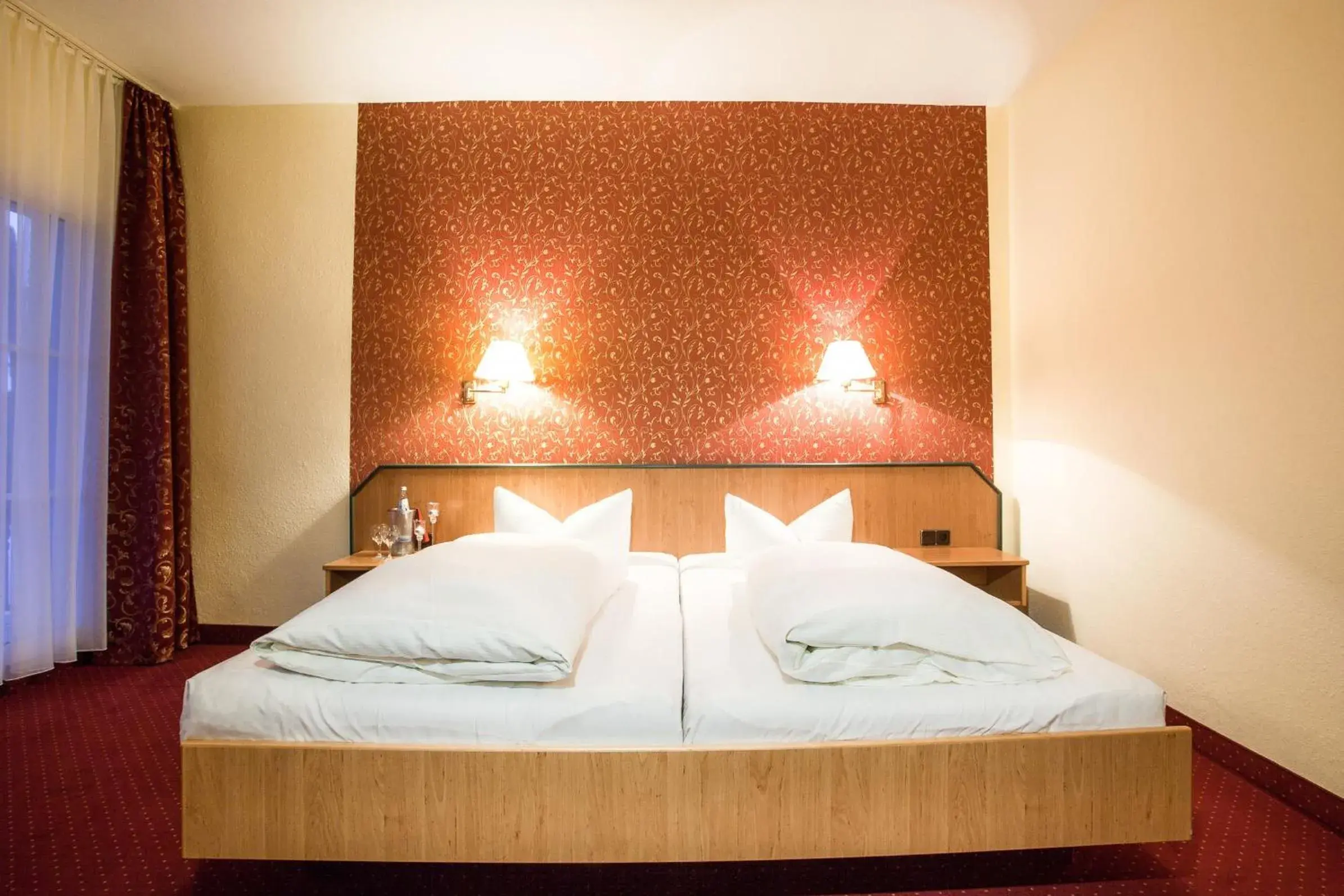 Double Room with Balcony in Waldsee Hotel am Wirchensee Double Room with Balcony in Waldsee Hotel am Wirchensee