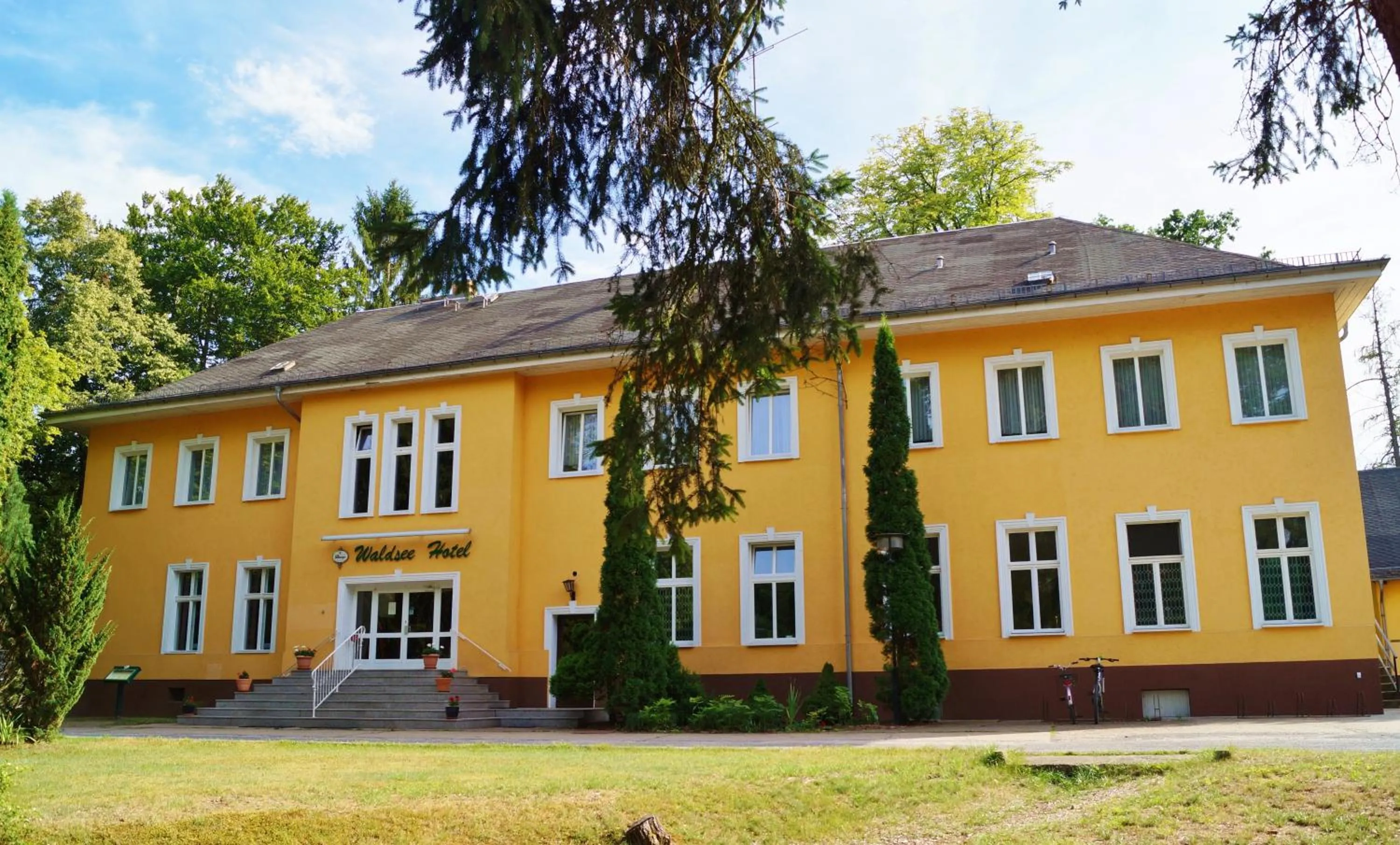 Property building in Waldsee Hotel am Wirchensee