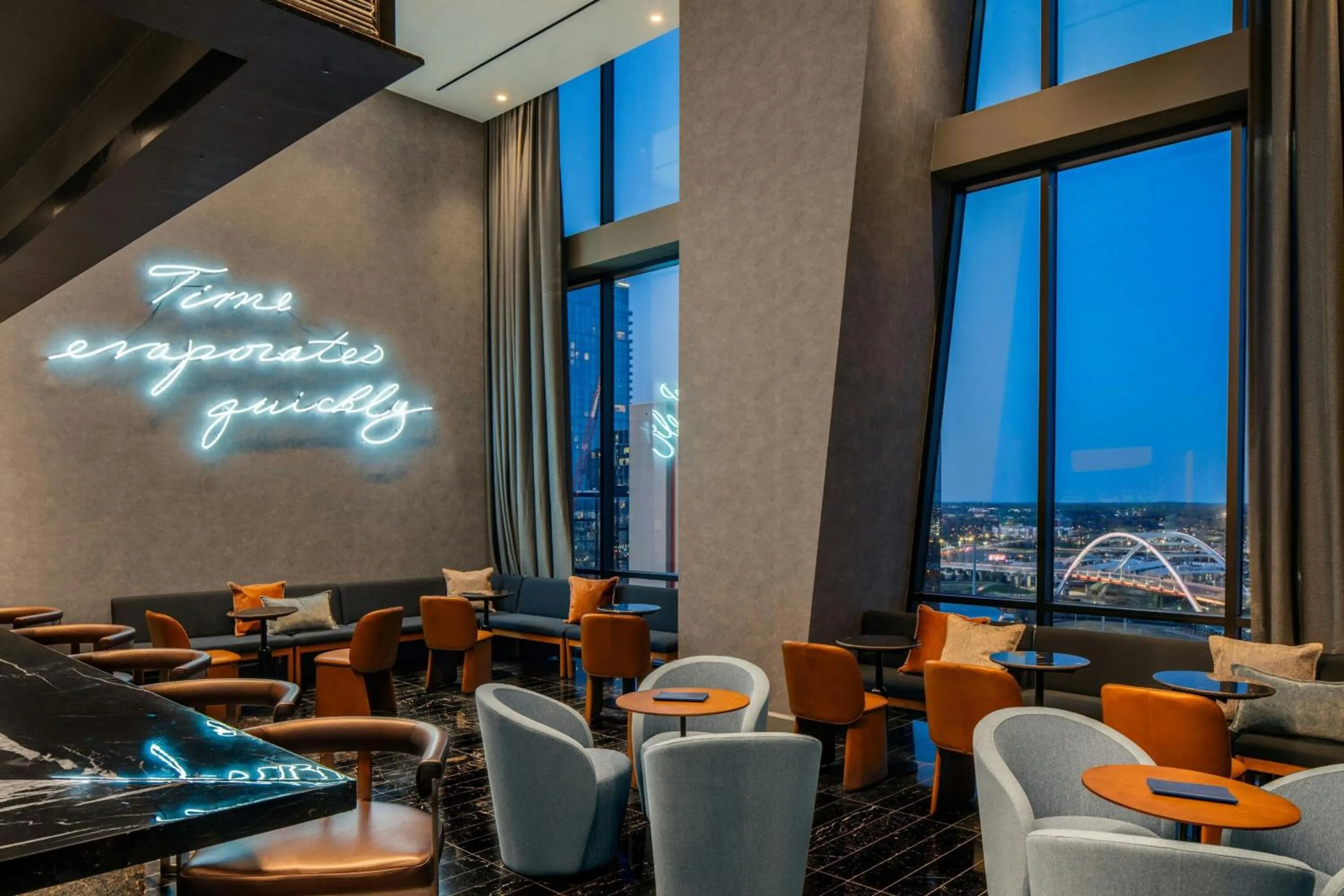 Lounge or bar in The Joseph, a Luxury Collection Hotel, Nashville