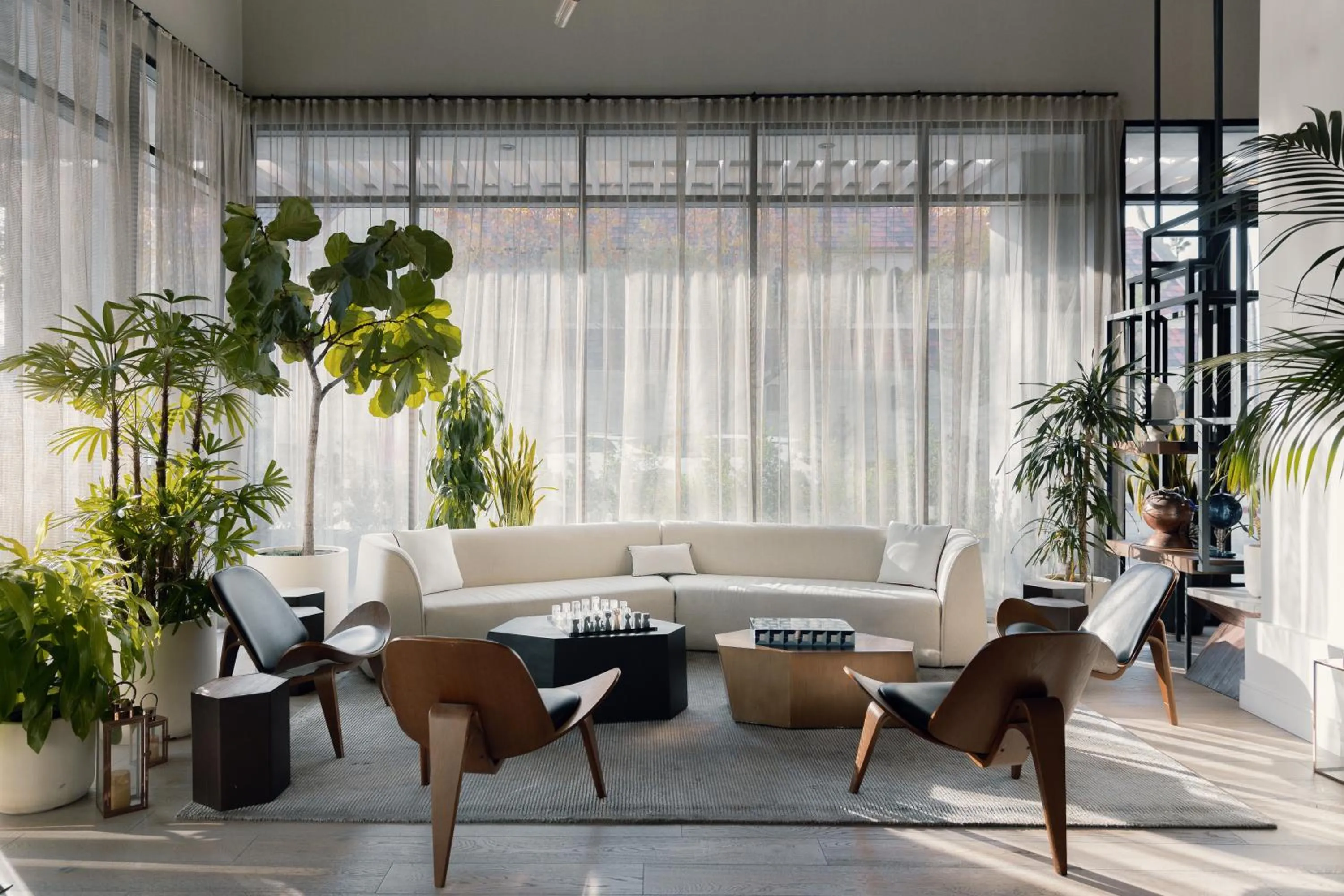 Lobby or reception in The Glenmark, Glendale, a Tribute Portfolio Hotel