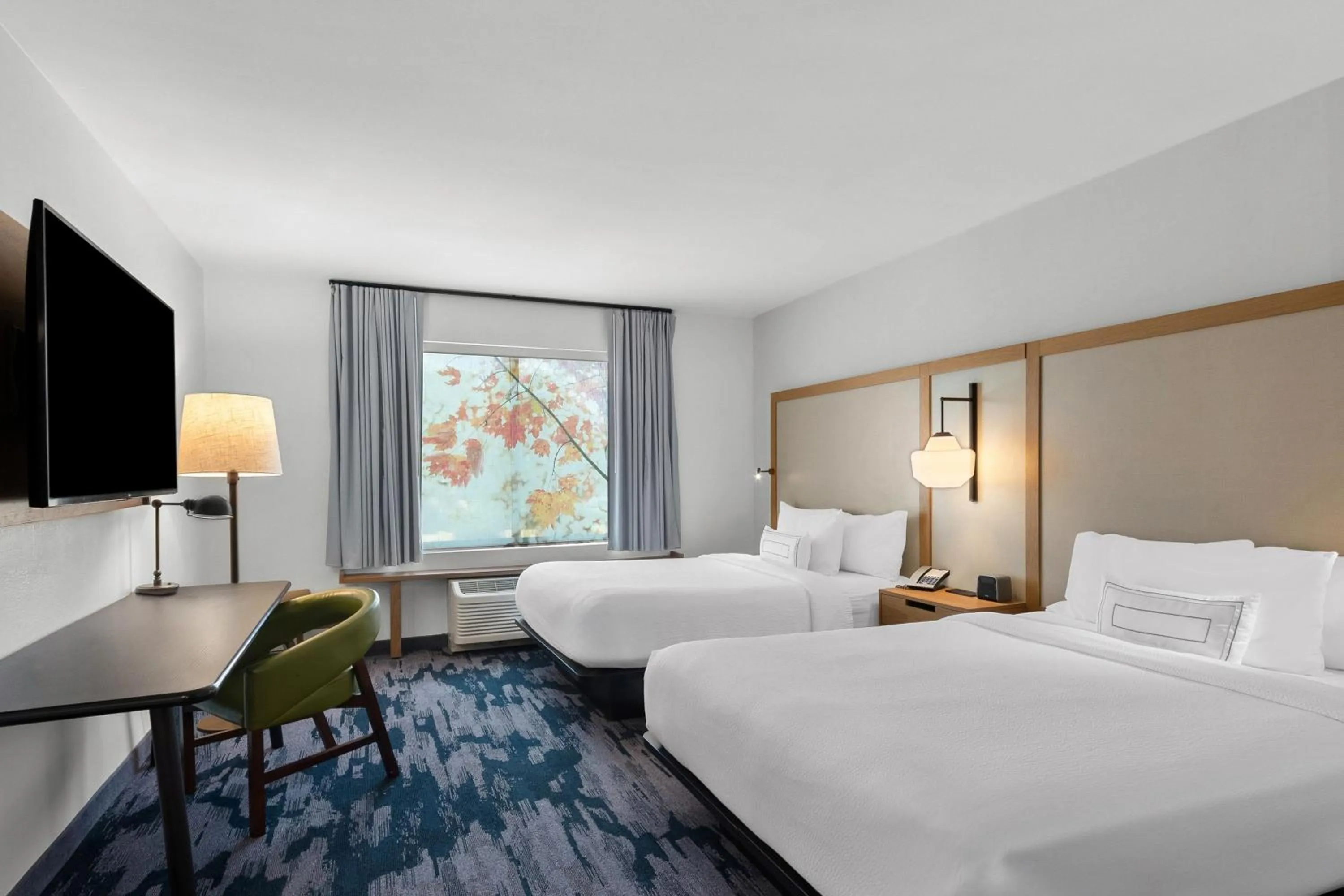 Photo of the whole room, Bed in Fairfield Inn & Suites Brooksville Suncoast Parkway