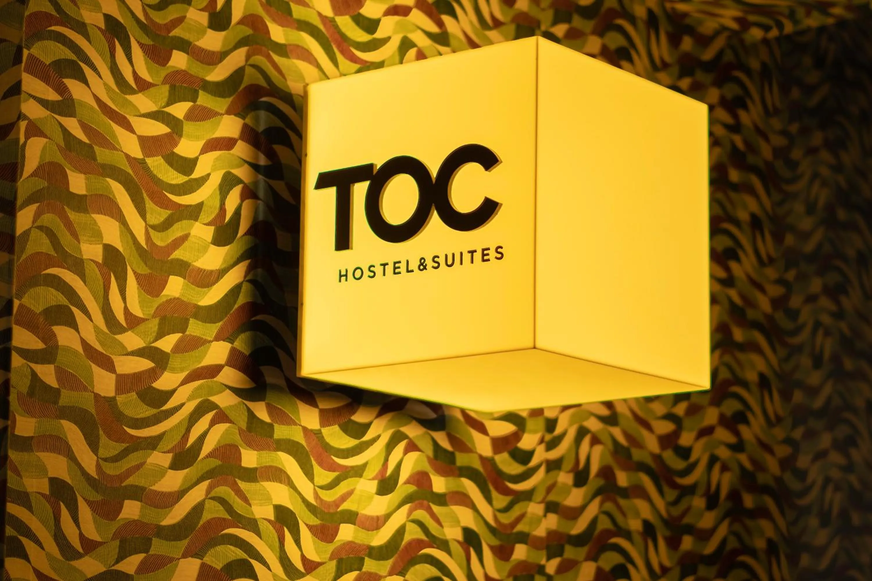 Logo/Certificate/Sign in Toc Hostel Granada