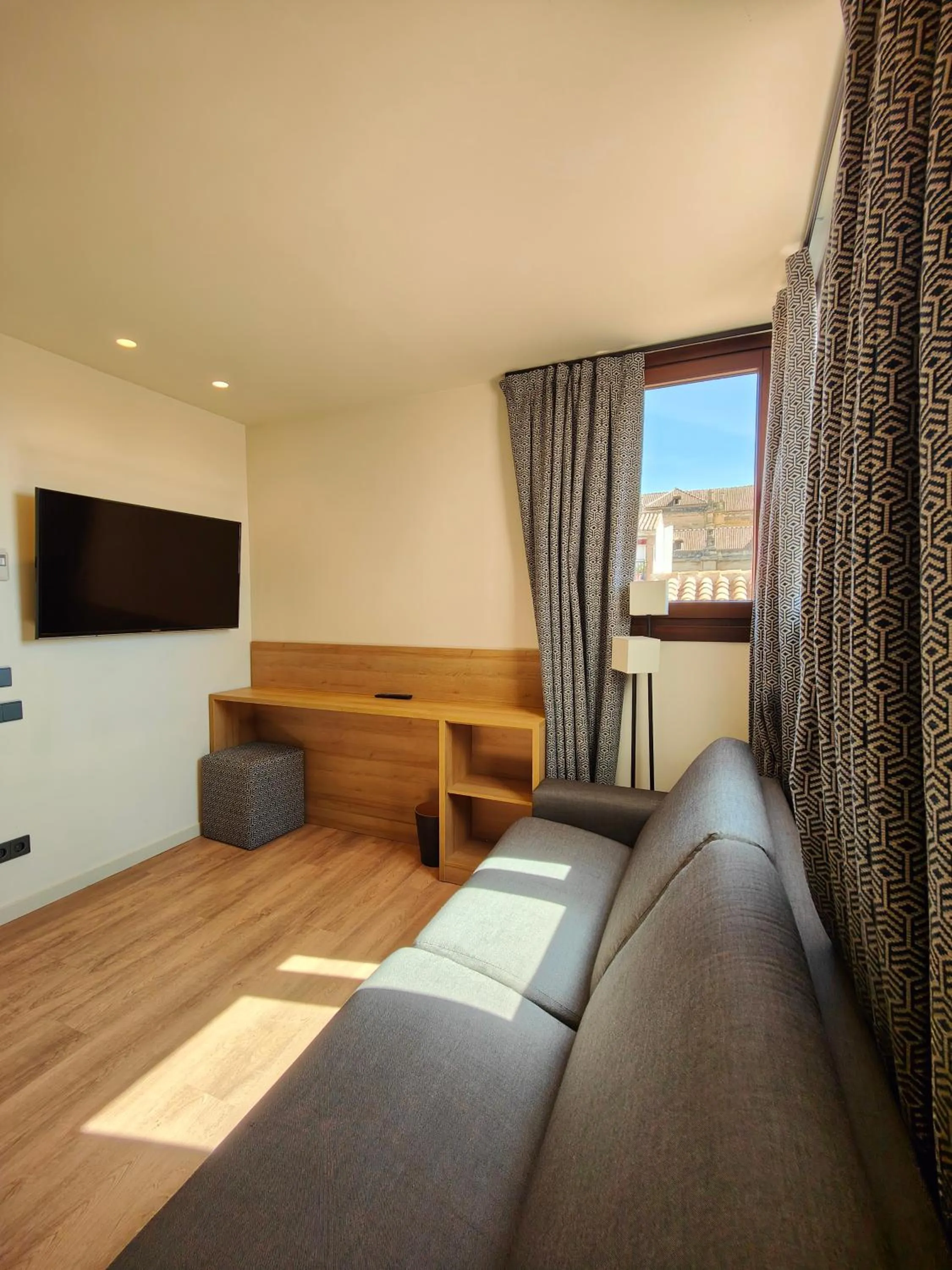 TV and multimedia, Bed in Toc Hostel Granada