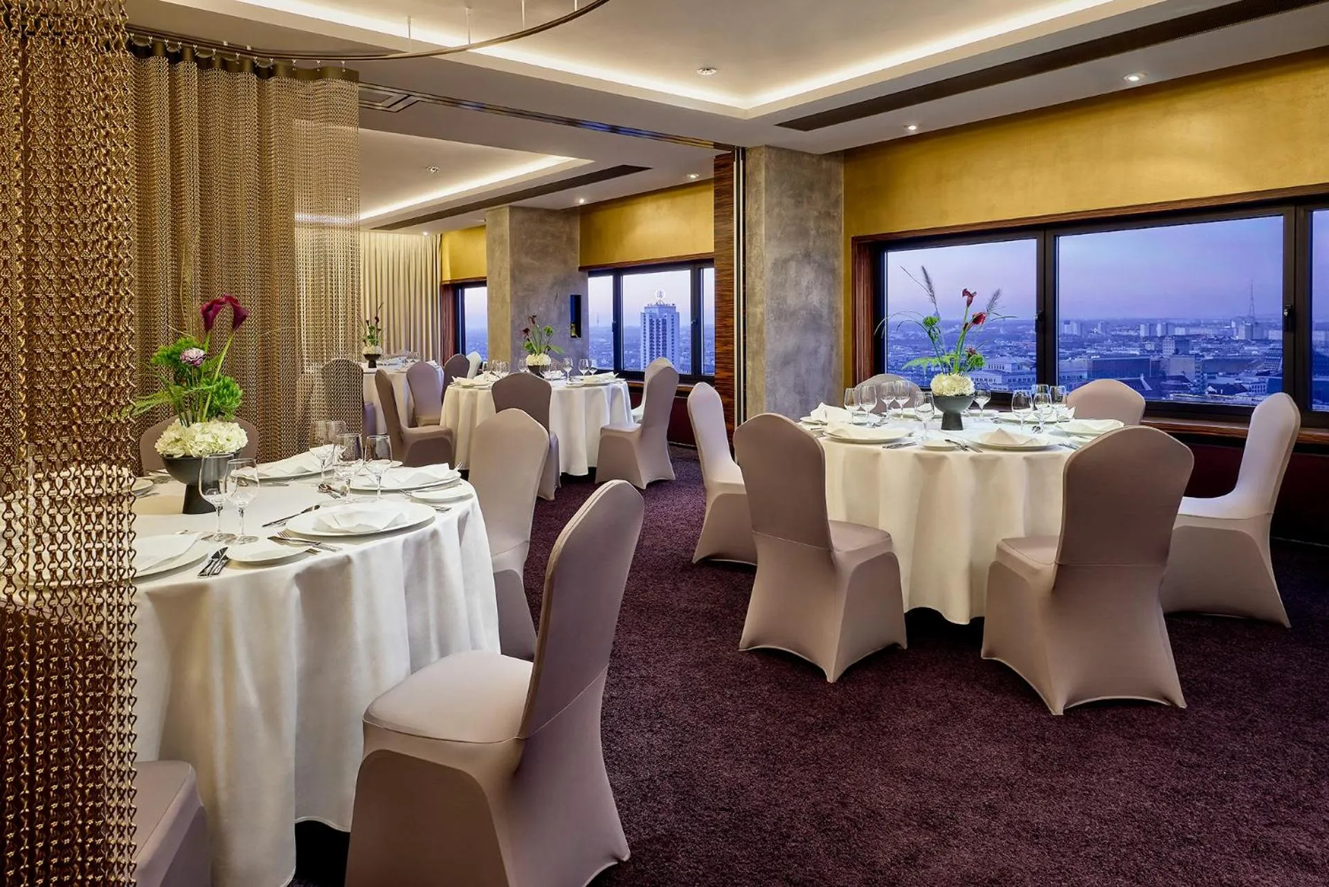 Restaurant/places to eat in The Westin Leipzig