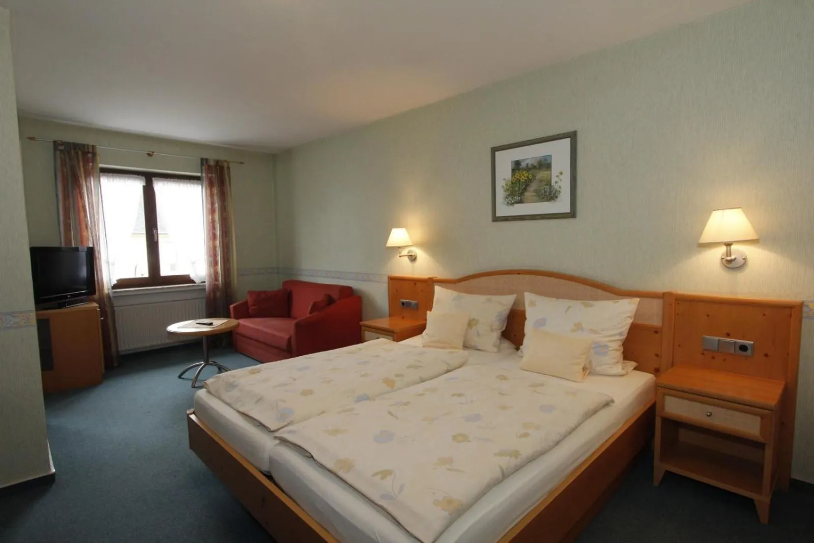 Bed in Hotel-garni-Kachelburg