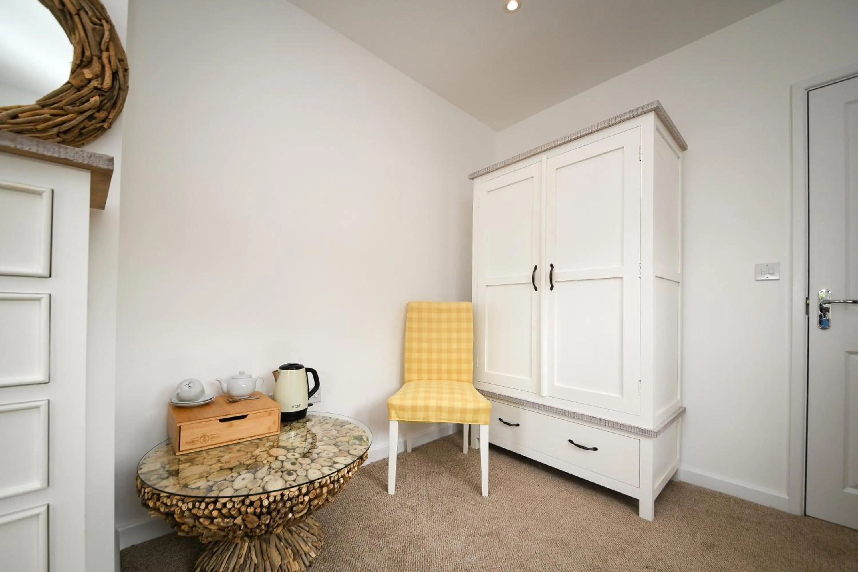 wardrobe in Lakeside Old Hunstanton