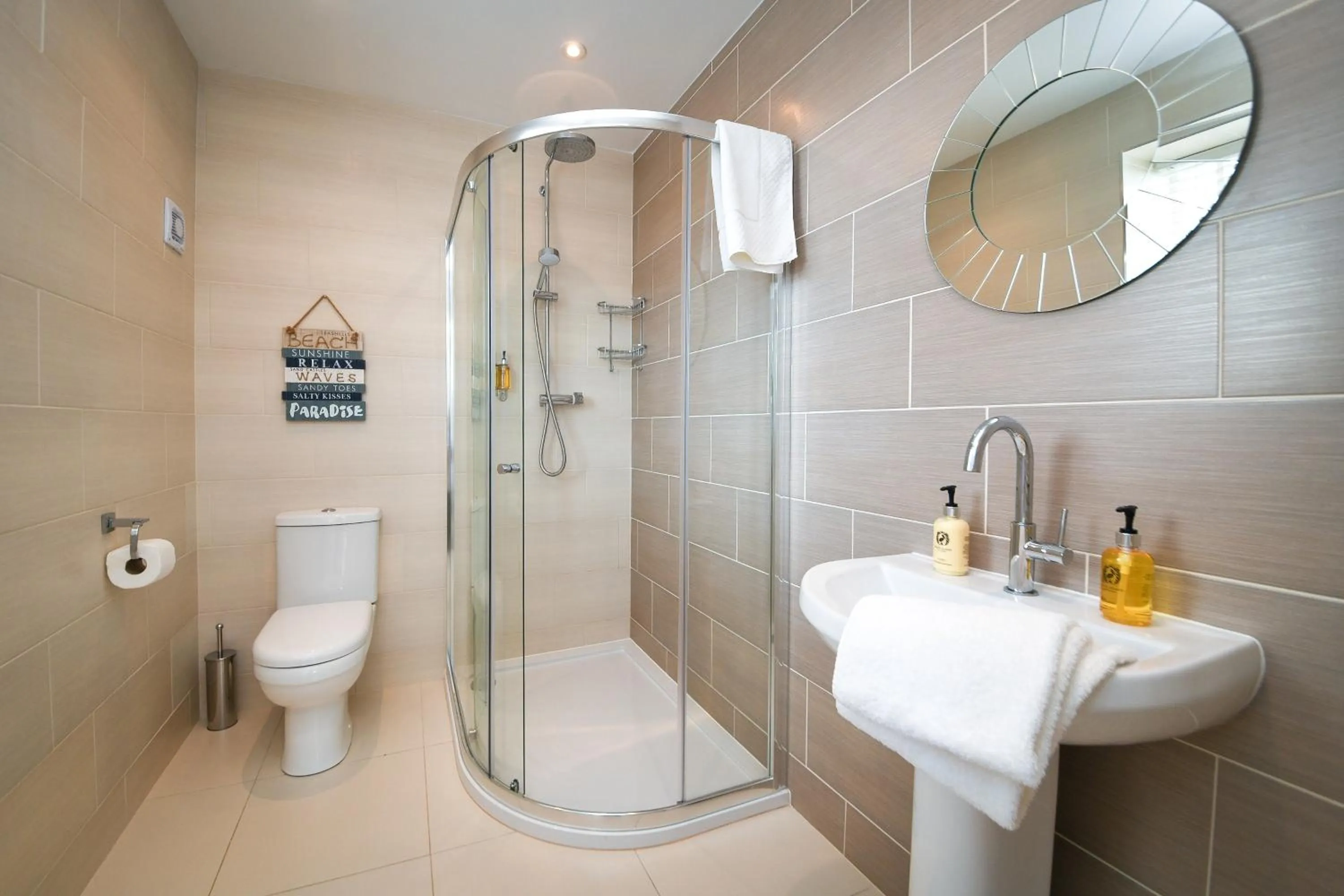 Shower in Lakeside Old Hunstanton