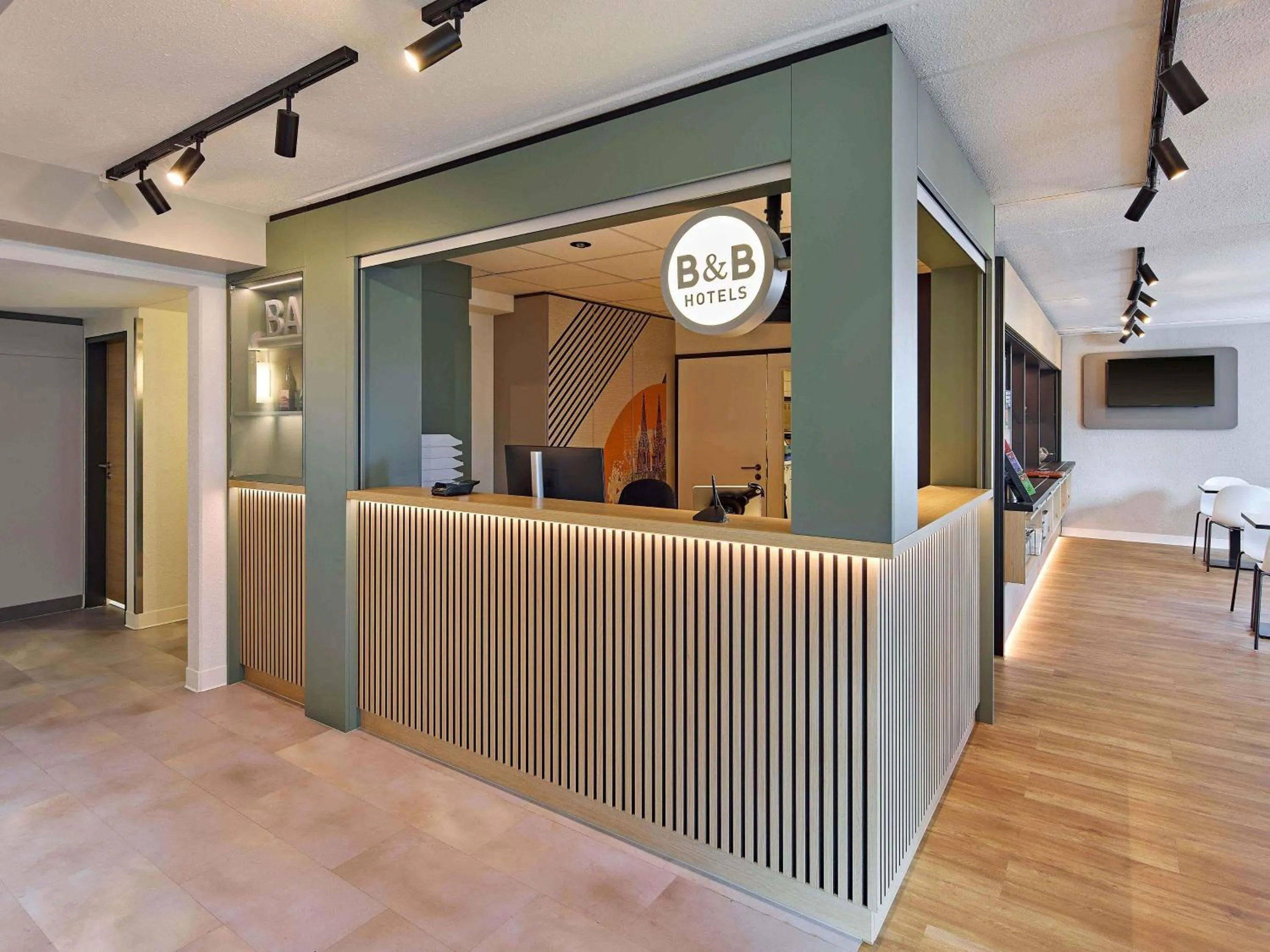 Lobby or reception in B&B HOTEL Köln-Marsdorf