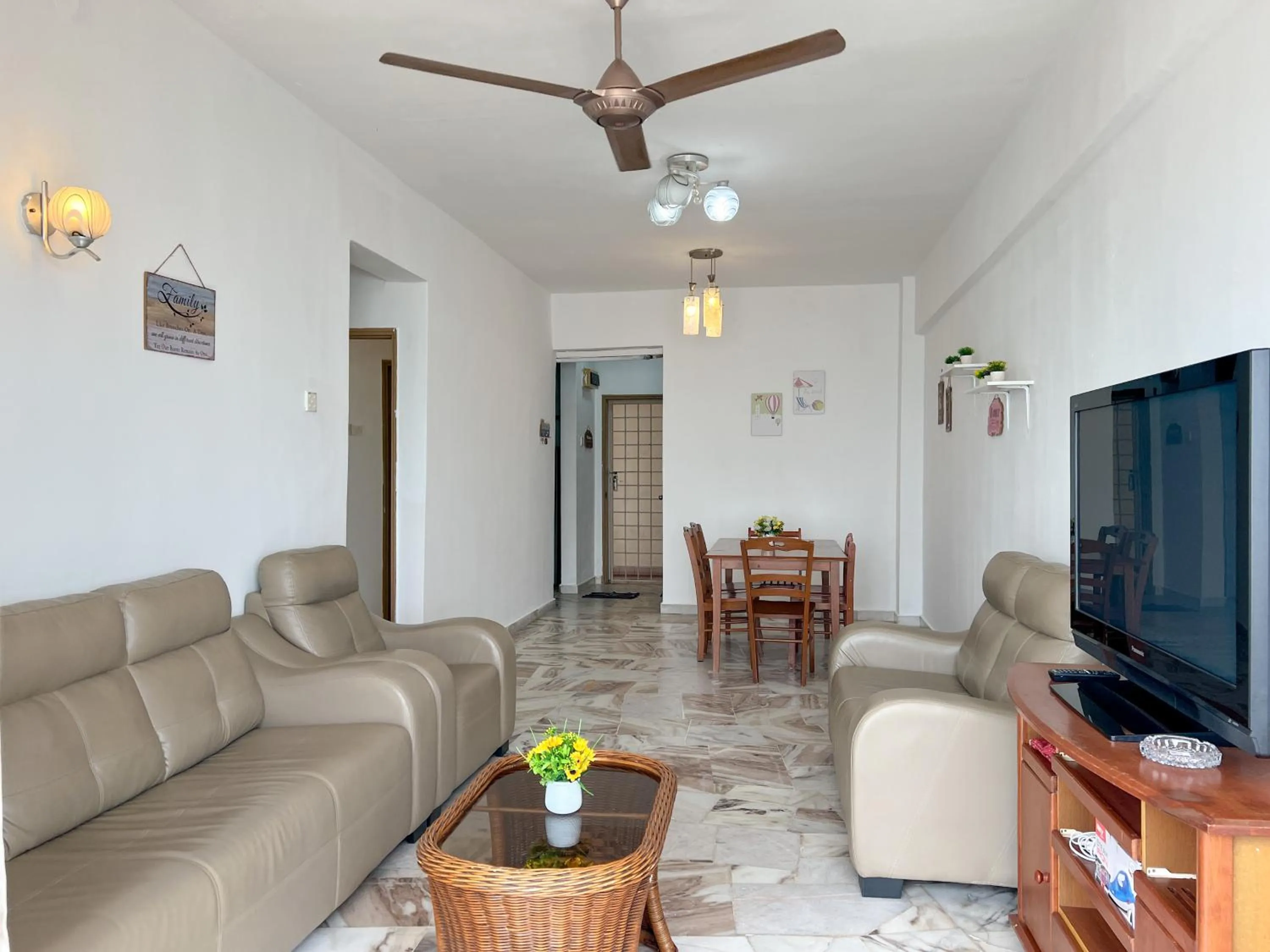 TV and multimedia in Maison Seaview Suites Port Dickson