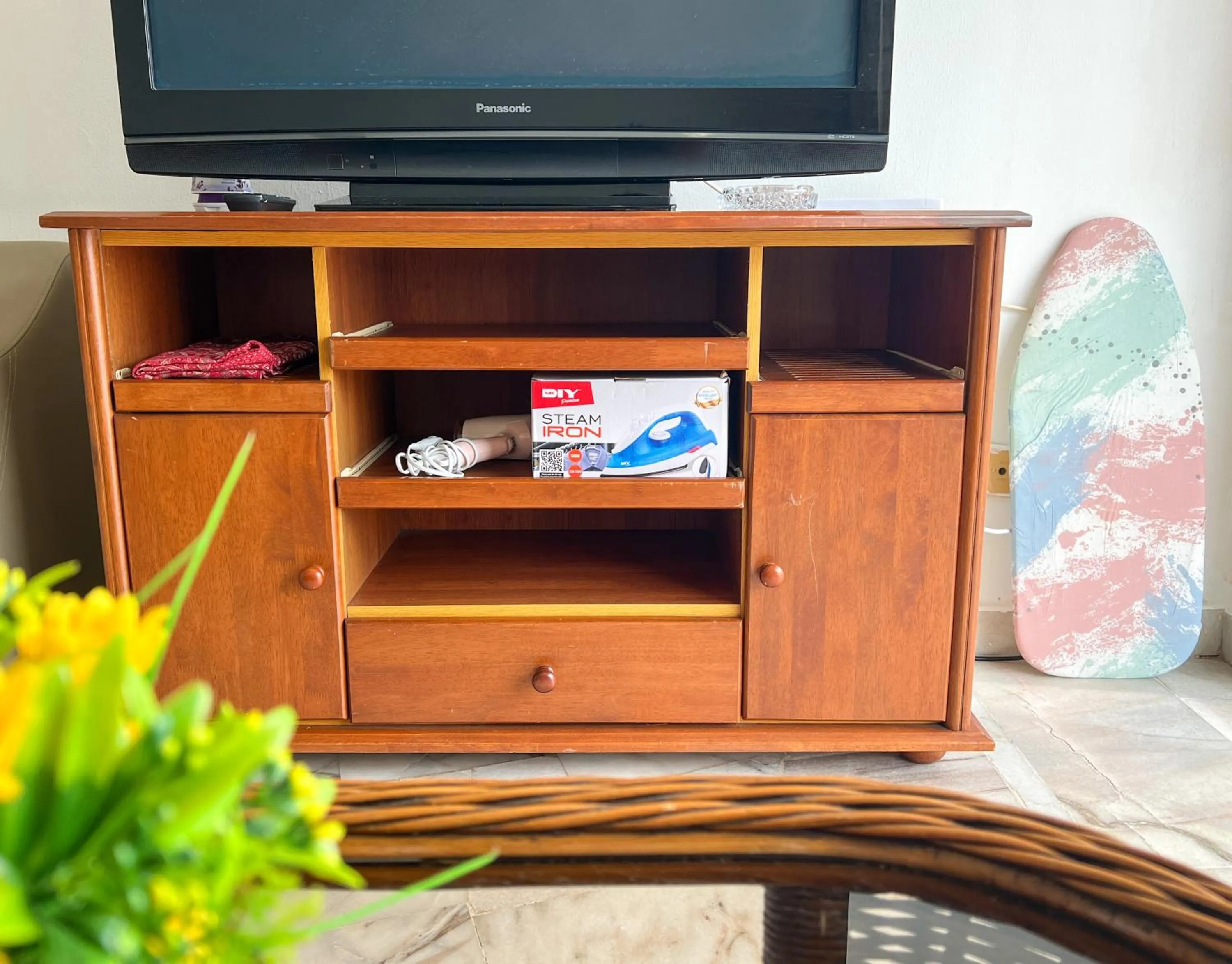 Communal lounge/ TV room in Maison Seaview Suites Port Dickson