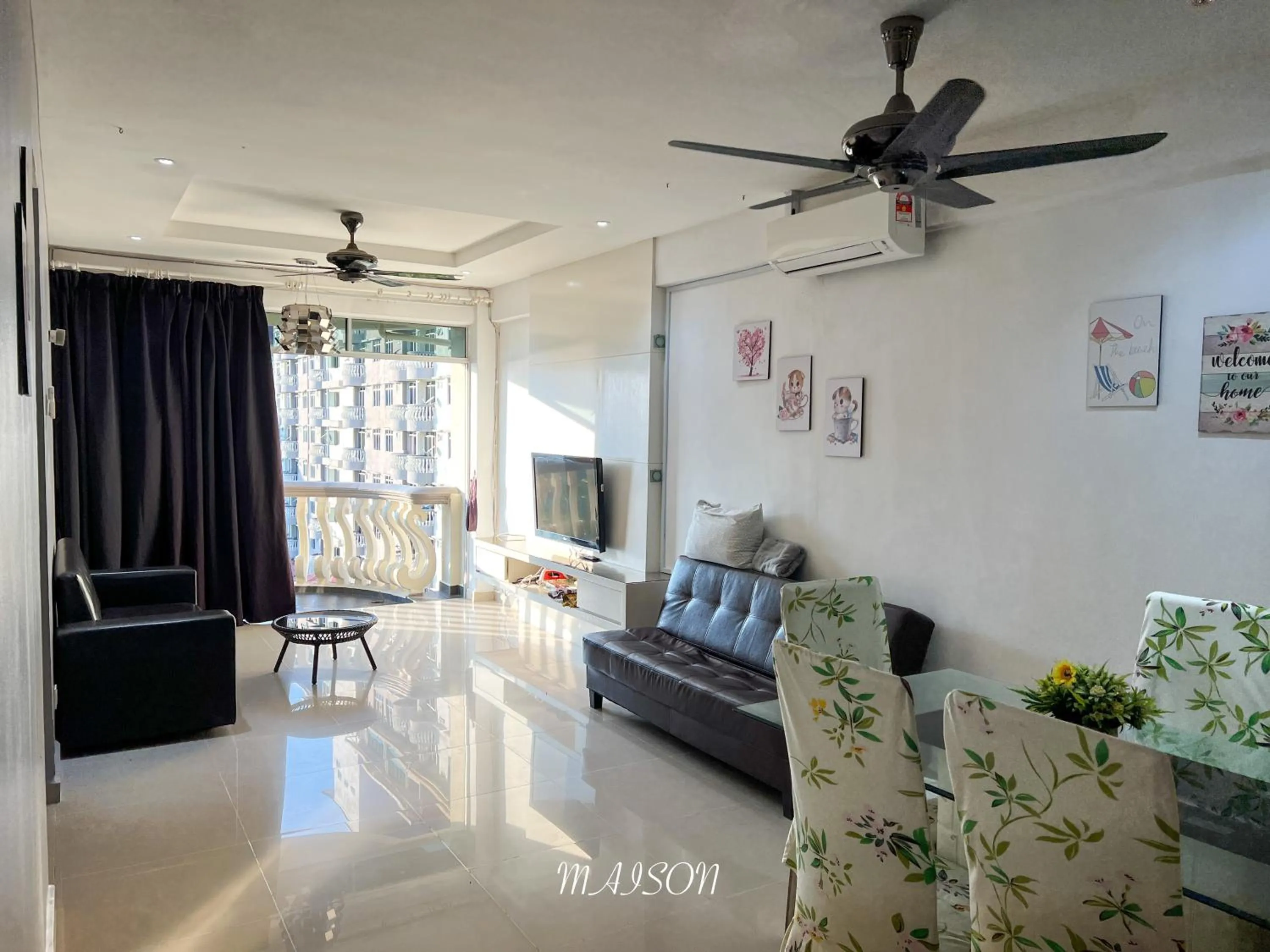 Communal lounge/ TV room in Maison Seaview Suites Port Dickson