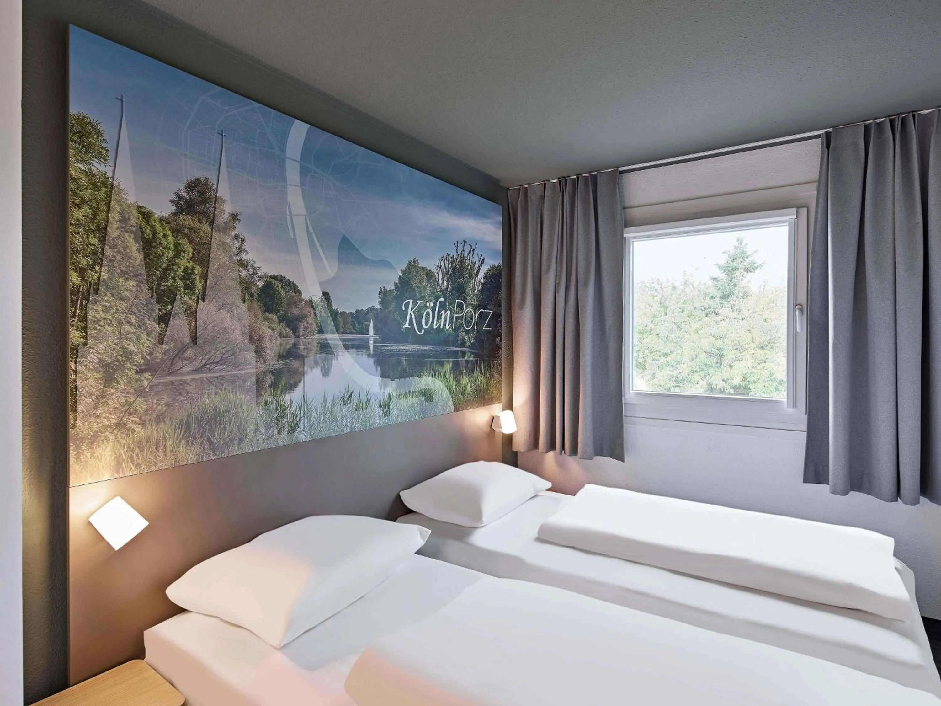 Photo of the whole room, Bed in B&B HOTEL Köln-Porz