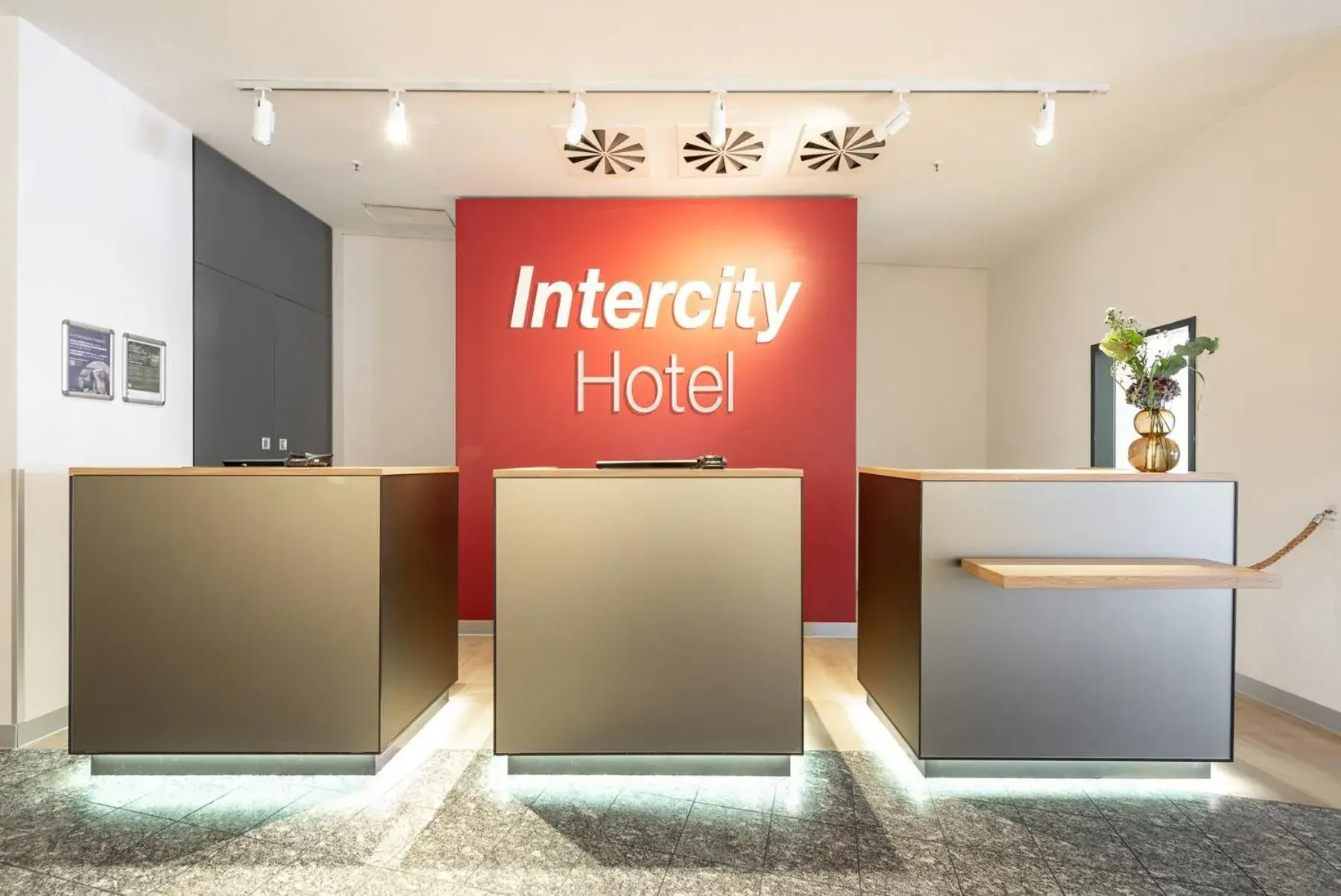 Lobby or reception in IntercityHotel Kiel Lobby or reception in IntercityHotel Kiel