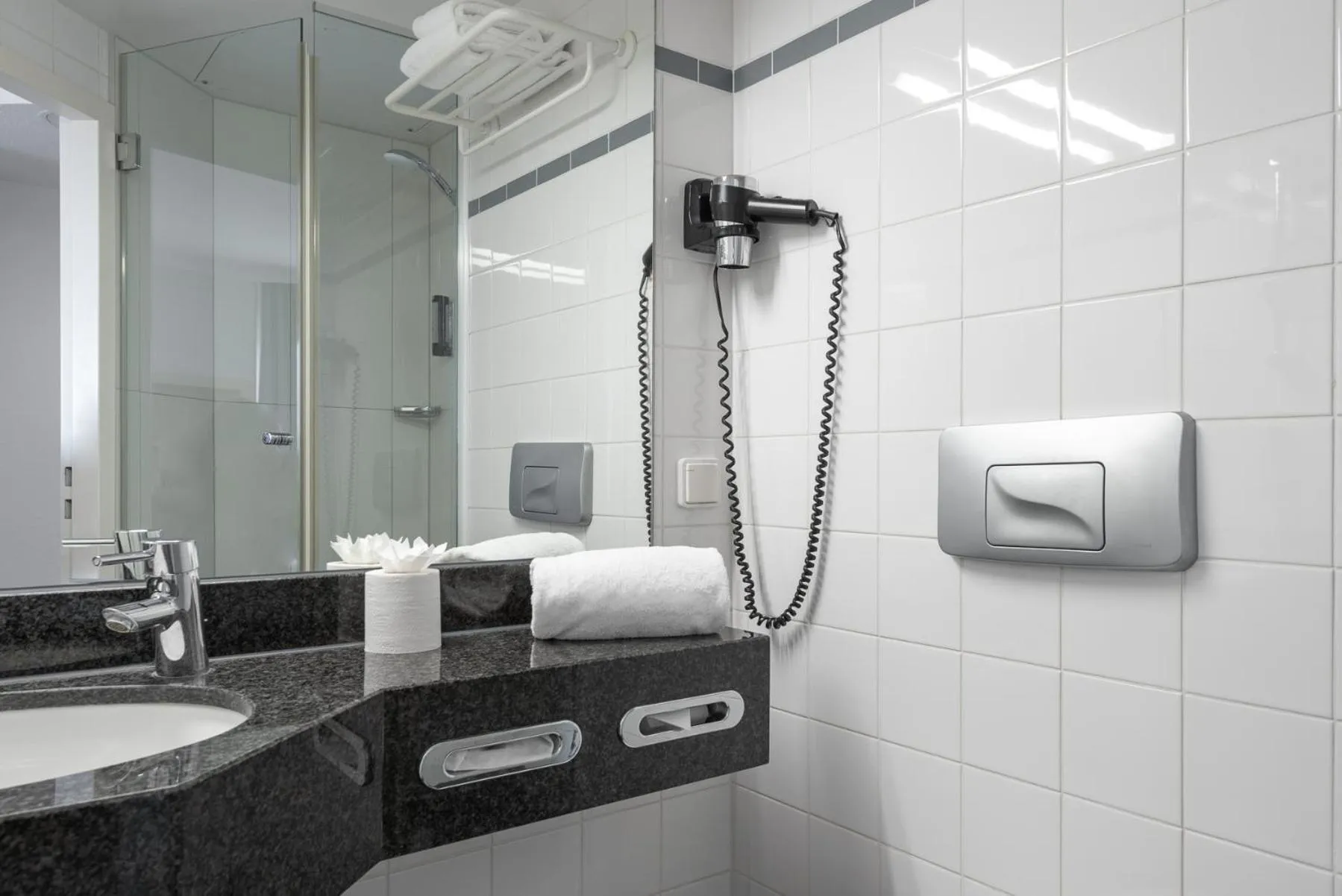 Bathroom in IntercityHotel Kiel