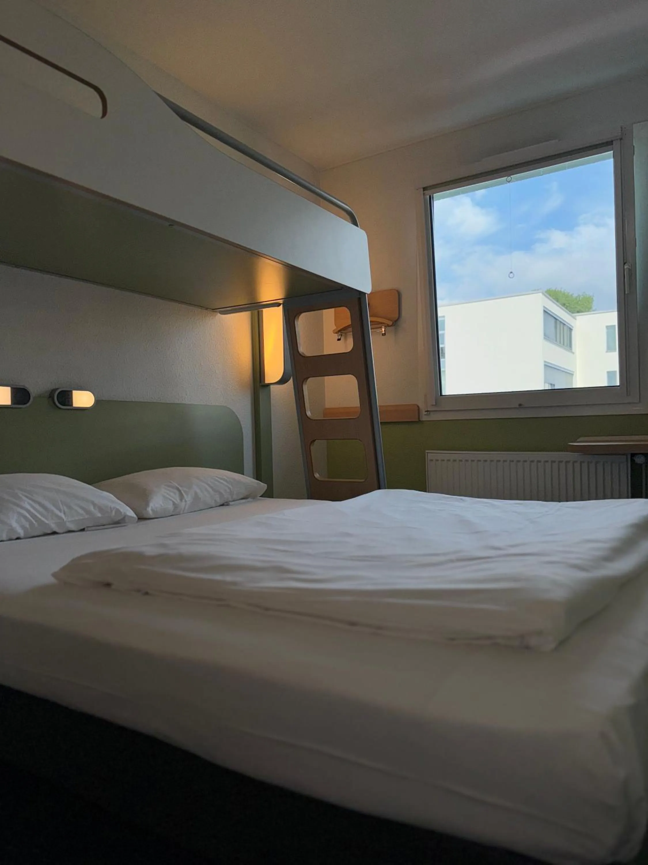 Bedroom, Bed in Hotel Stay Inn Köln Leverkusen City