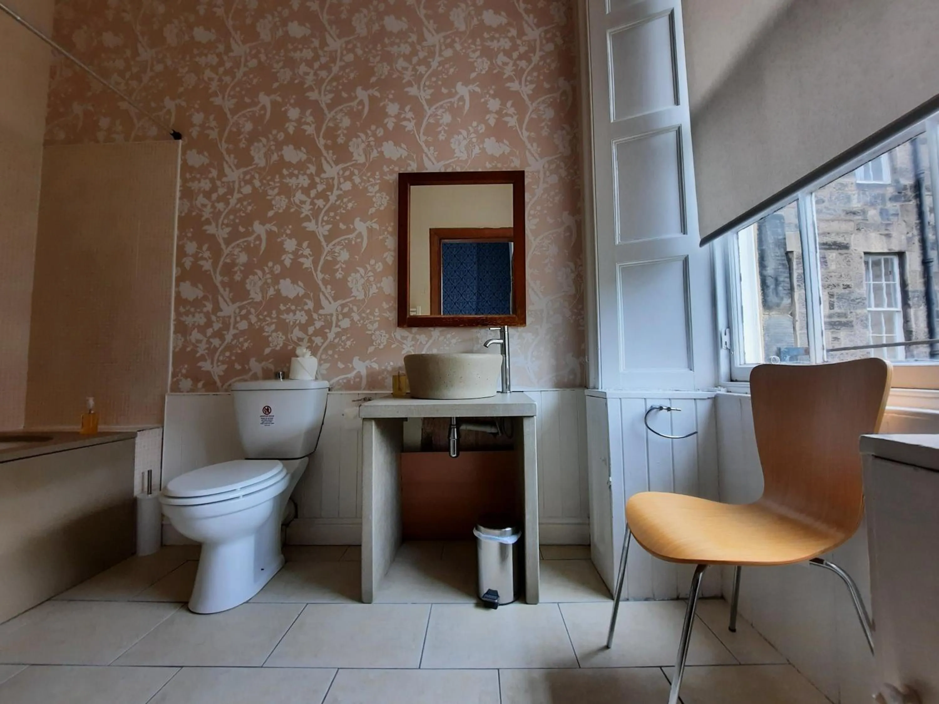 Bathroom in Cornwall Street - 297