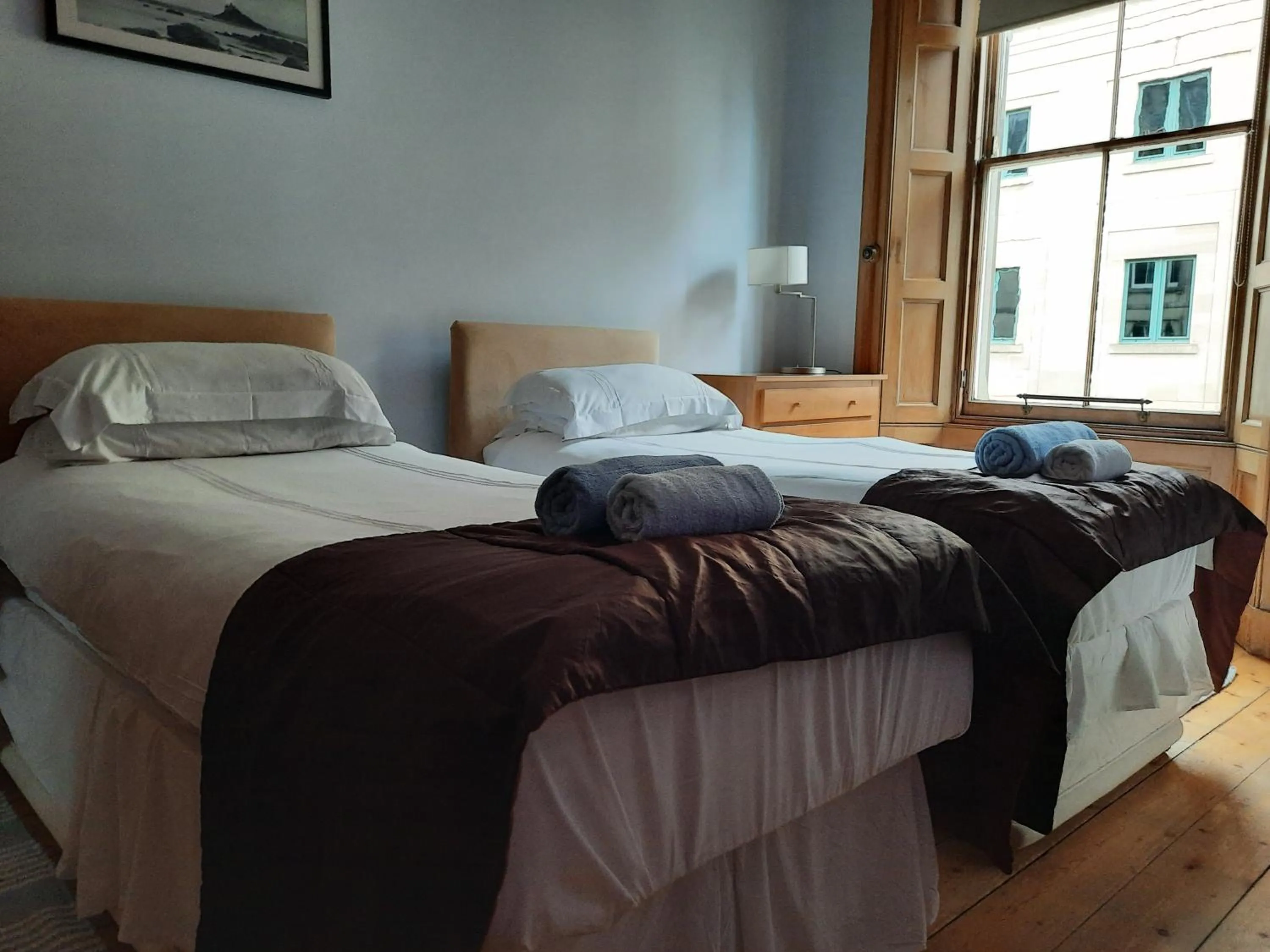 Bed in Cornwall Street - 297