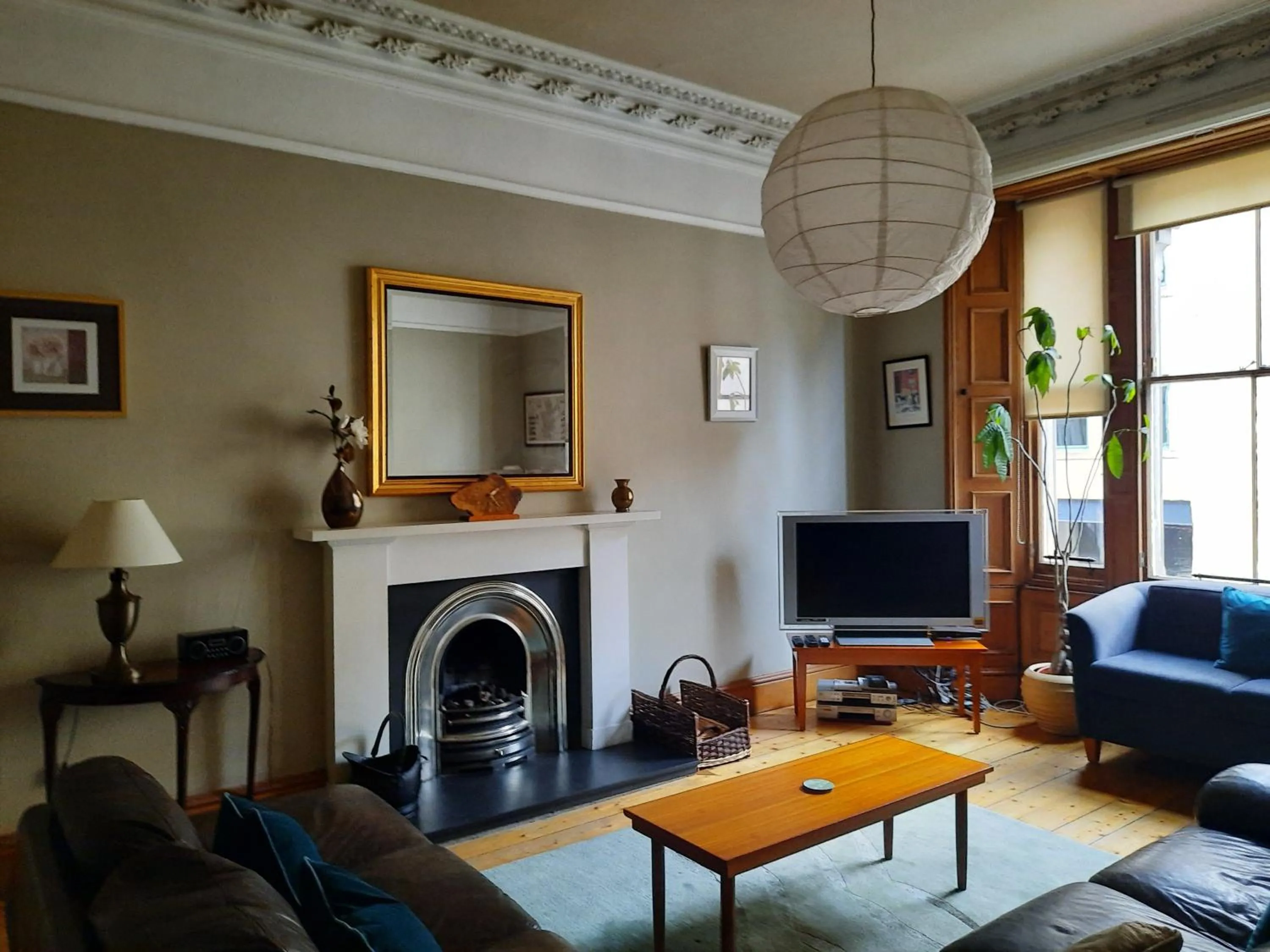 Living room in Cornwall Street - 297
