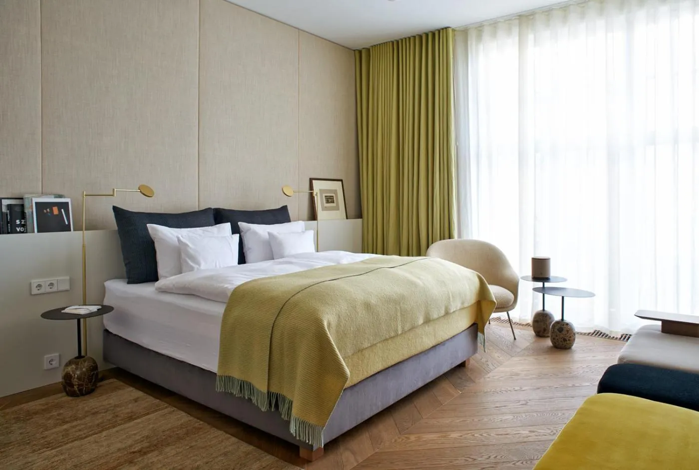 Bed in Bagatelle Gardenhouse