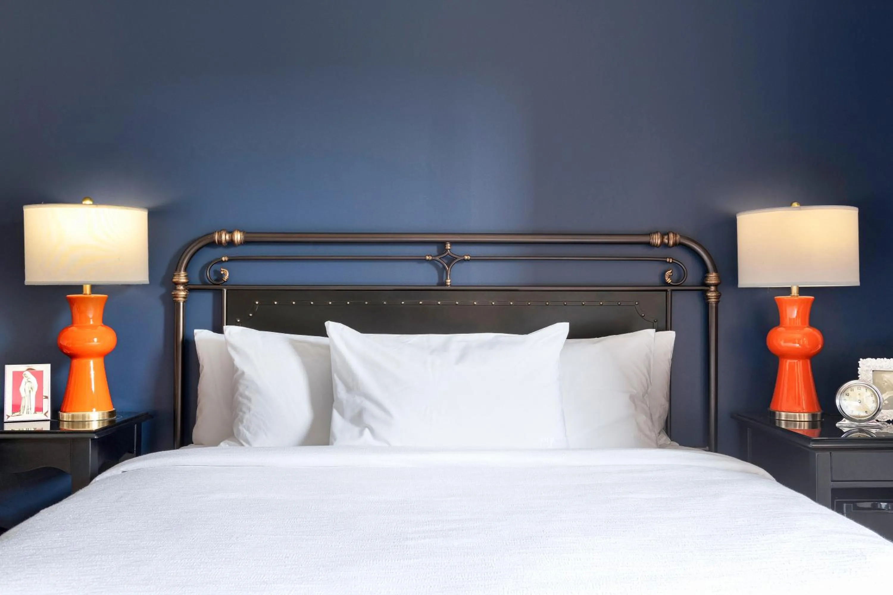 Bed in Celeste of St Paul