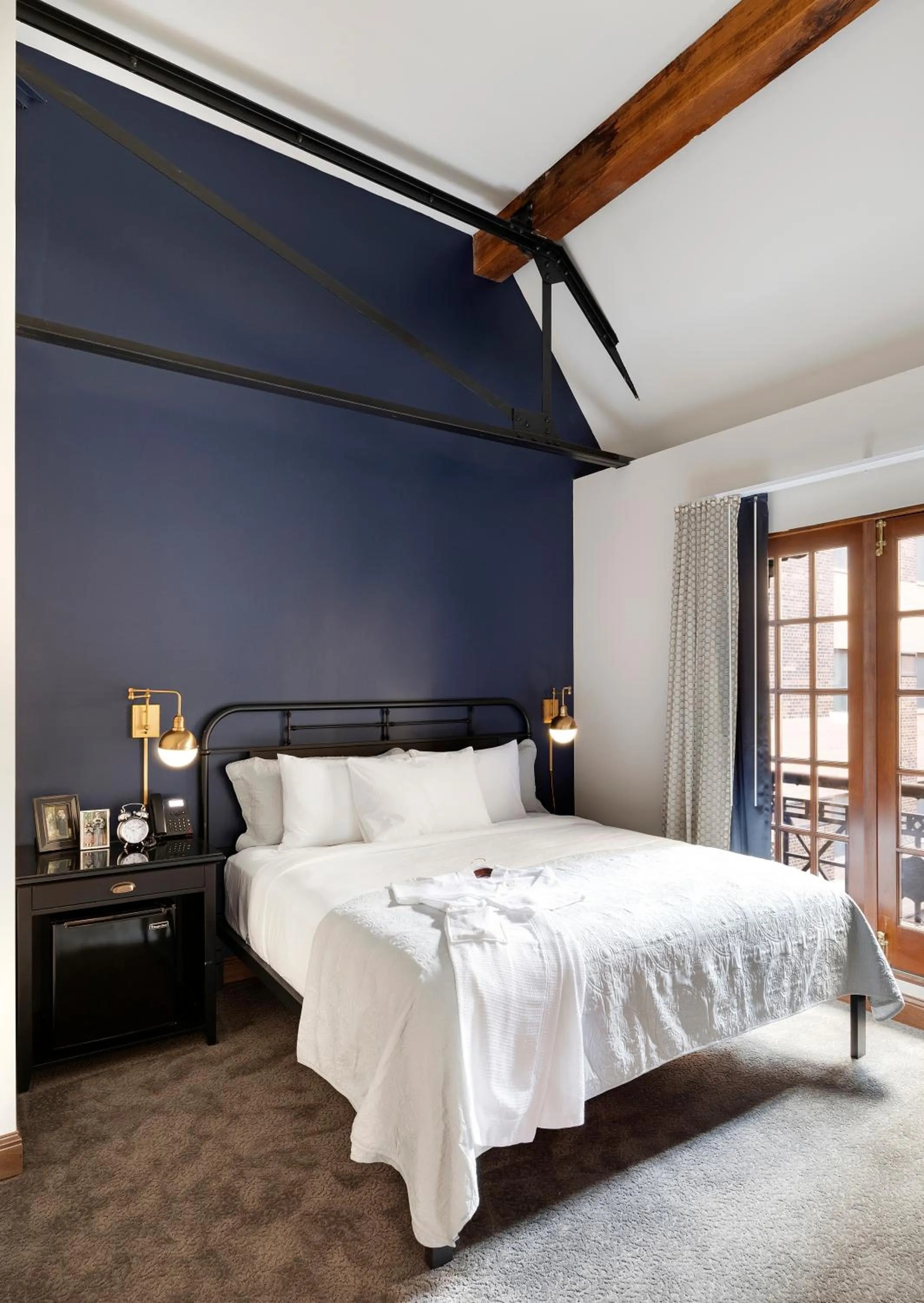 Bed in Celeste of St Paul