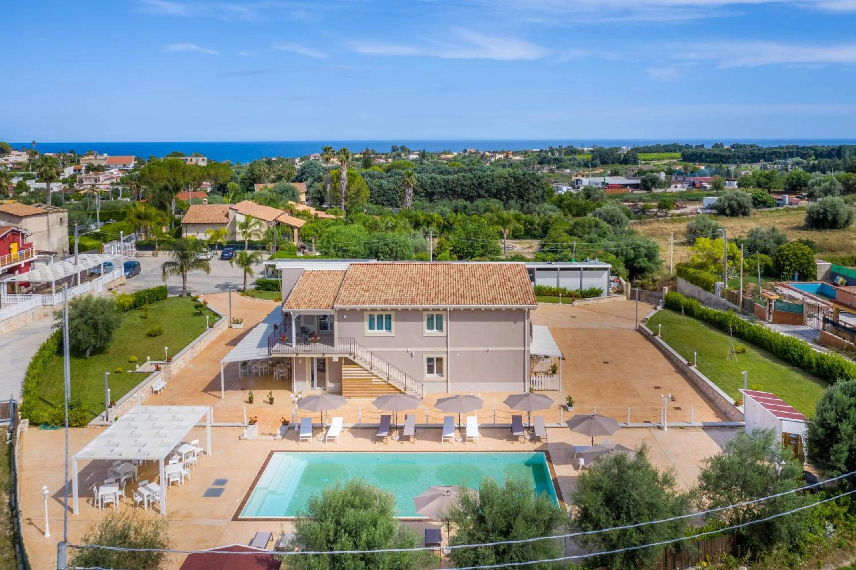 Swimming pool in Tramonto Ibleo Resort