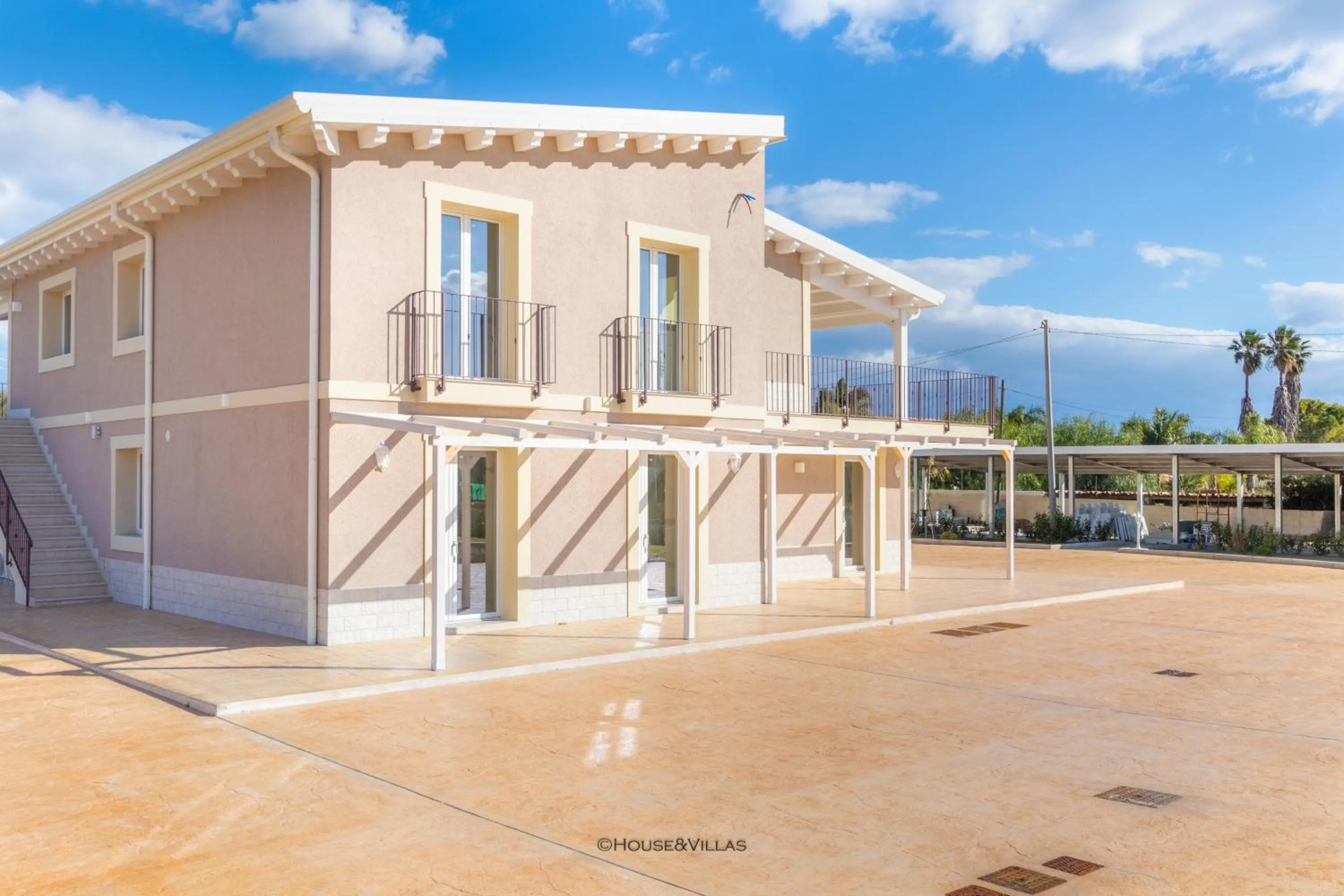 Dining area in Tramonto Ibleo Resort