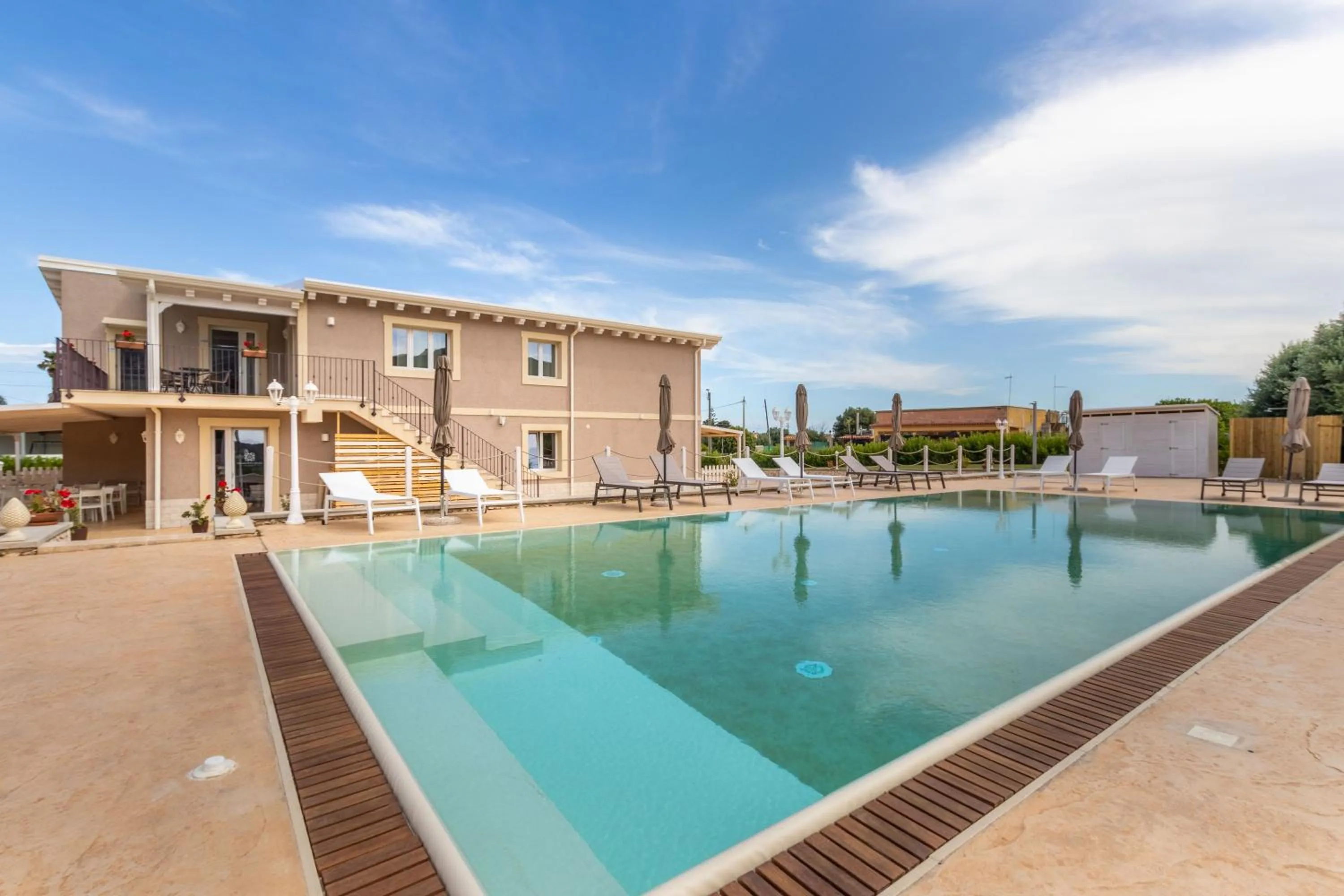 Swimming pool in Tramonto Ibleo Resort