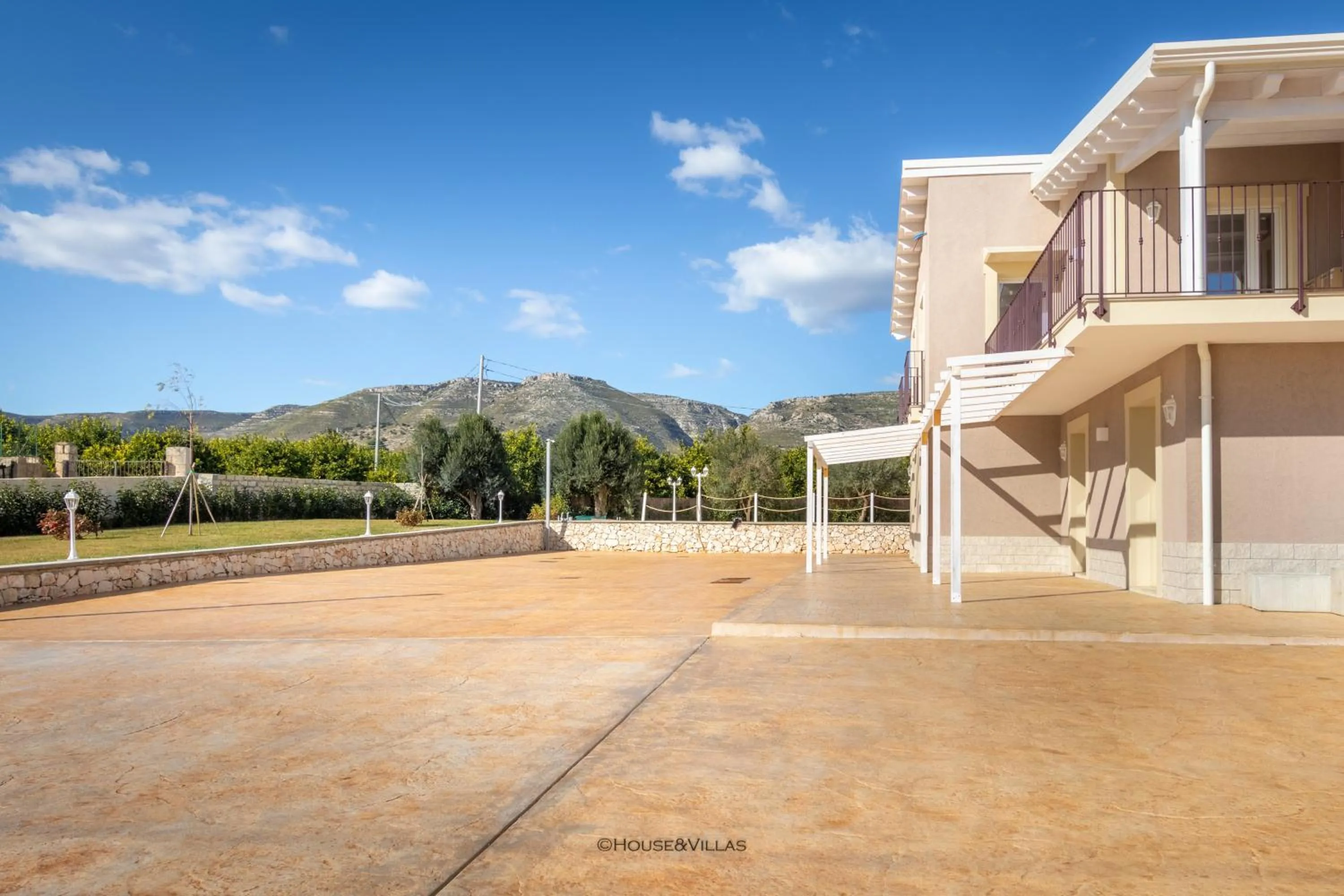 Property building in Tramonto Ibleo Resort