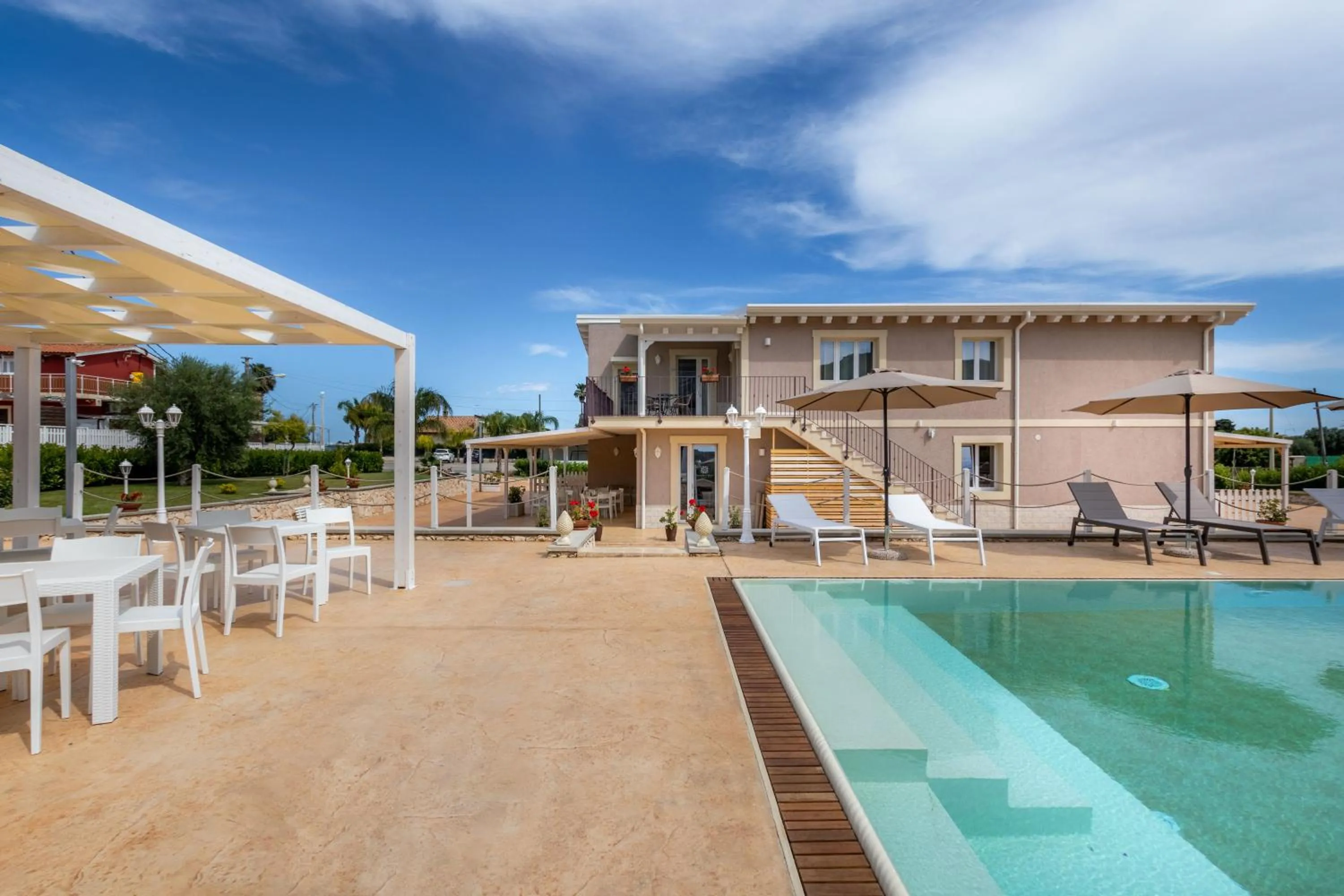 Swimming pool in Tramonto Ibleo Resort