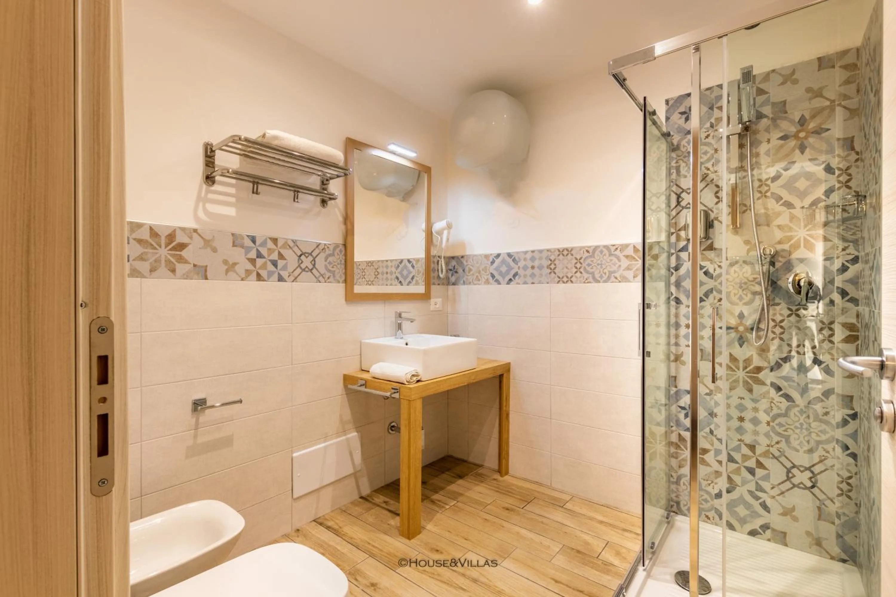 Shower in Tramonto Ibleo Resort