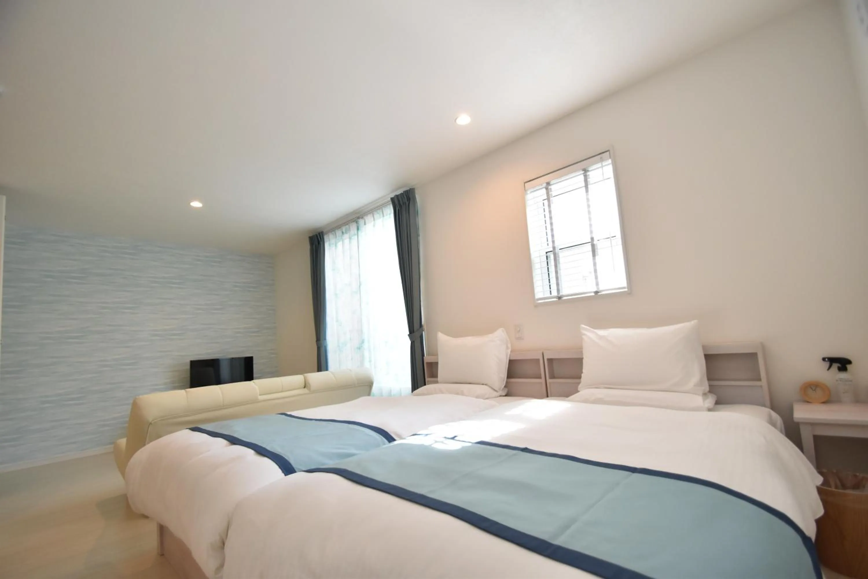 Living room, Bed in Ecot Kugai 1