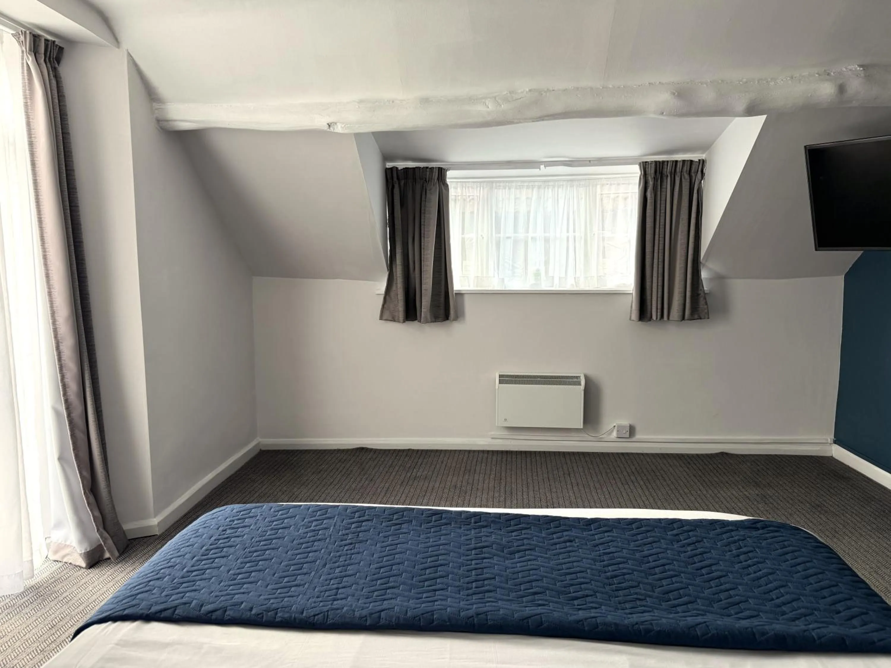 Bed in The Bowman by Greene King Inns