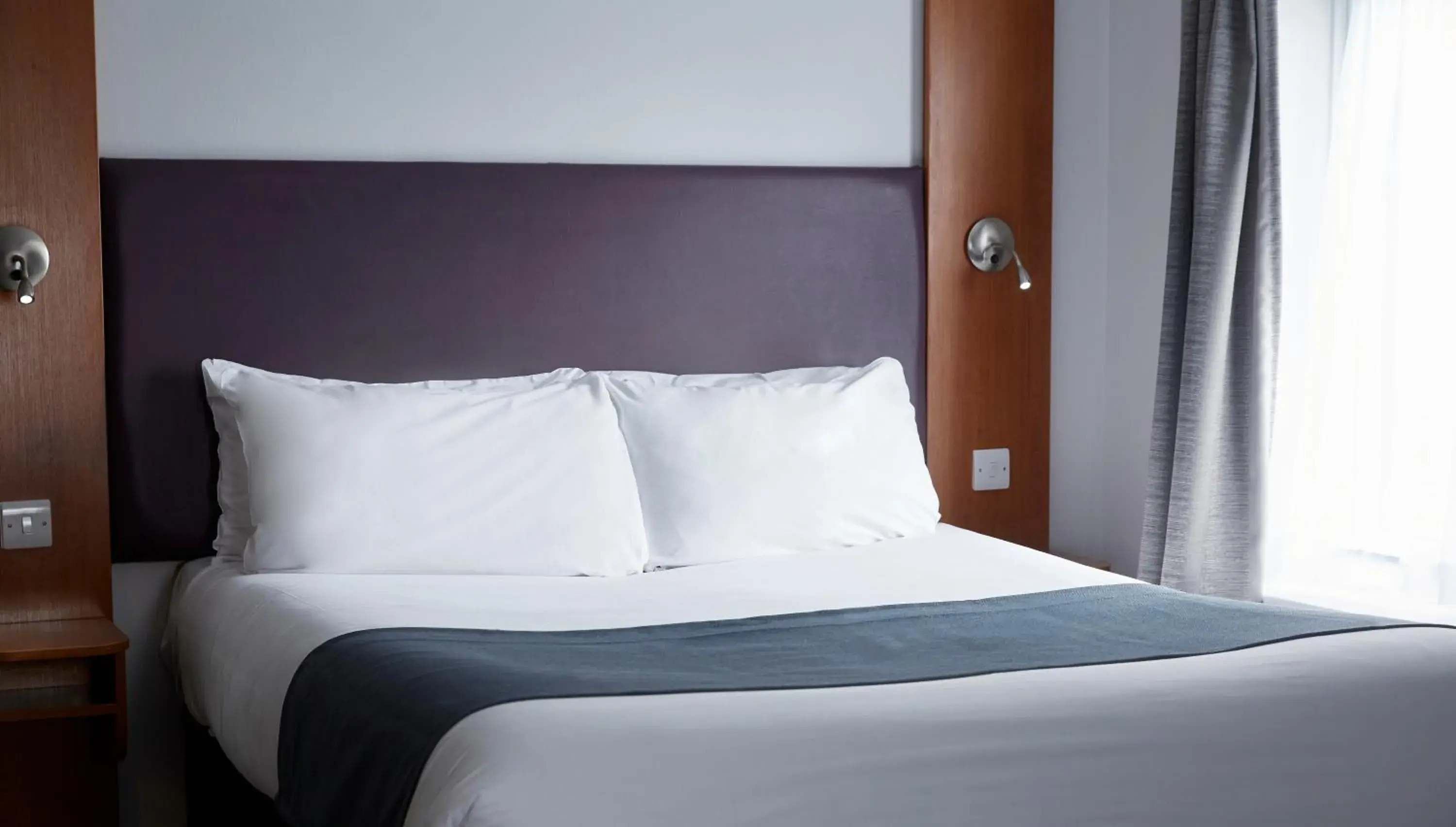 Standard Twin Room in The Bowman by Greene King Inns Standard Twin Room in The Bowman by Greene King Inns