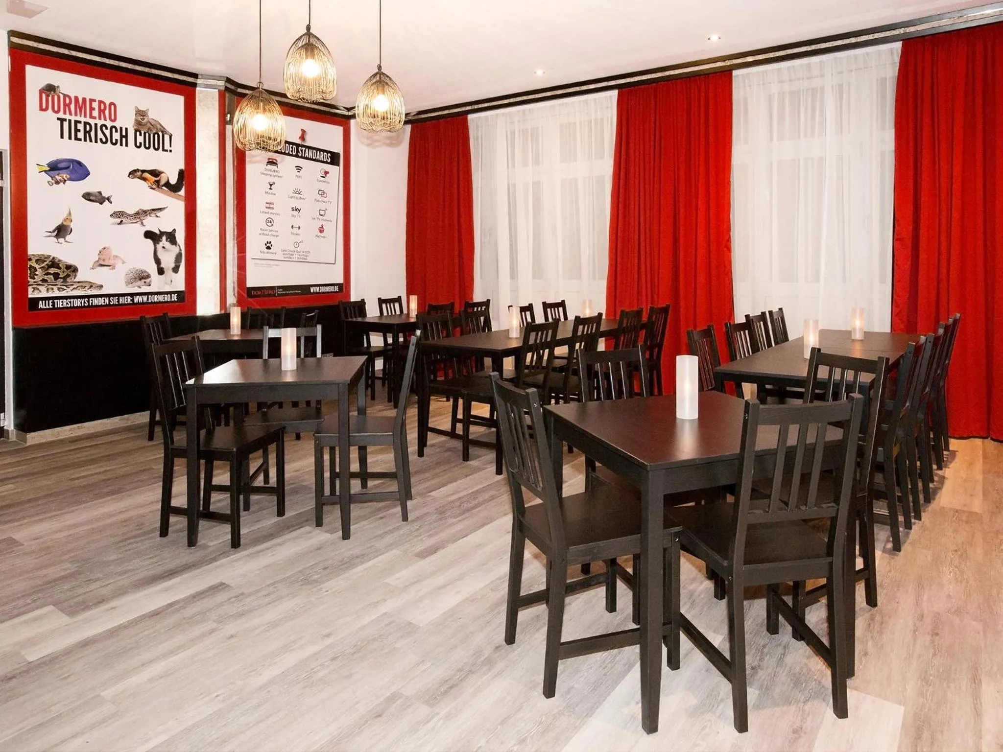 Lobby or reception in DORMERO Hotel München-Kirchheim Messe