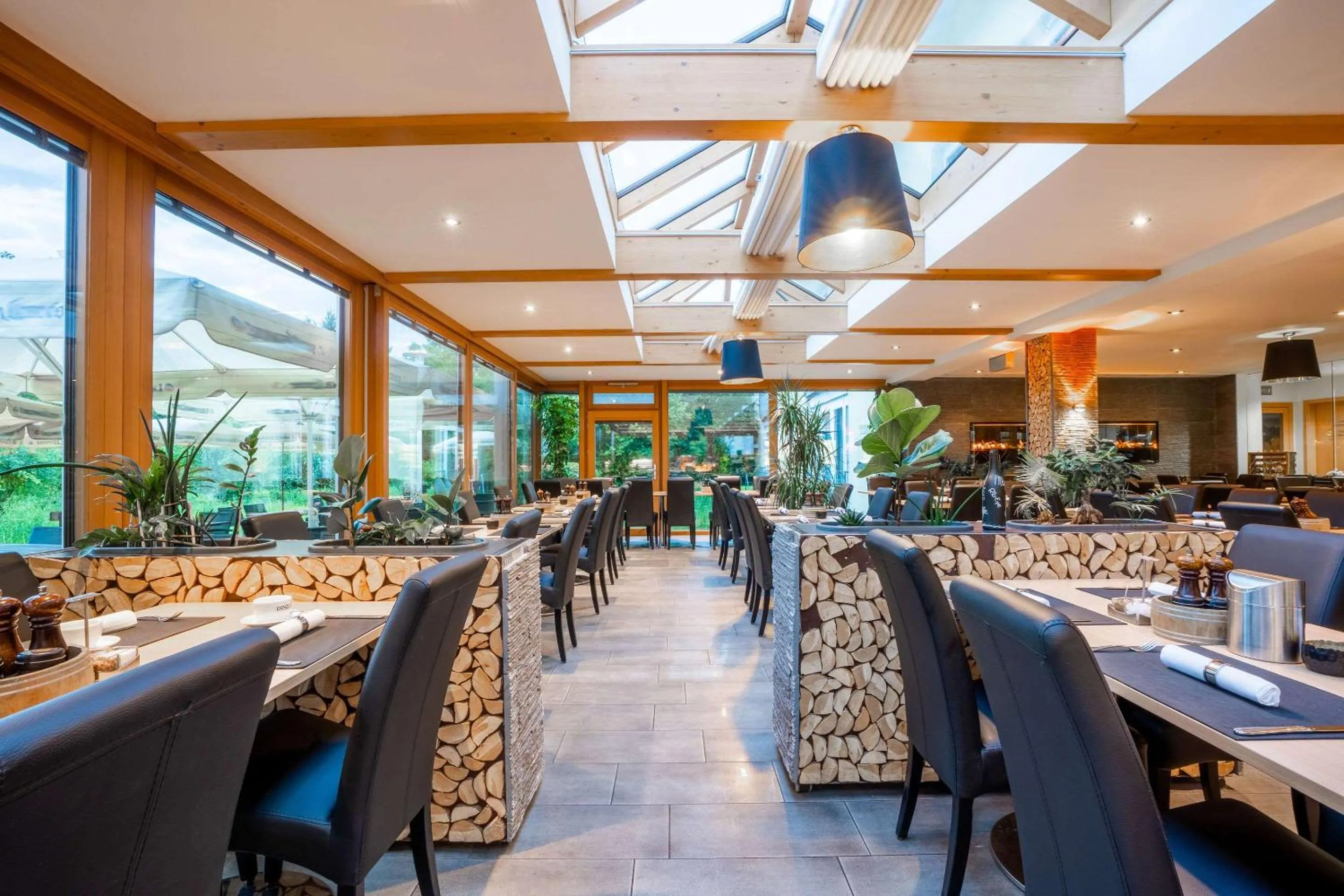 Restaurant/places to eat in Quality Hotel & Suites Muenchen Messe