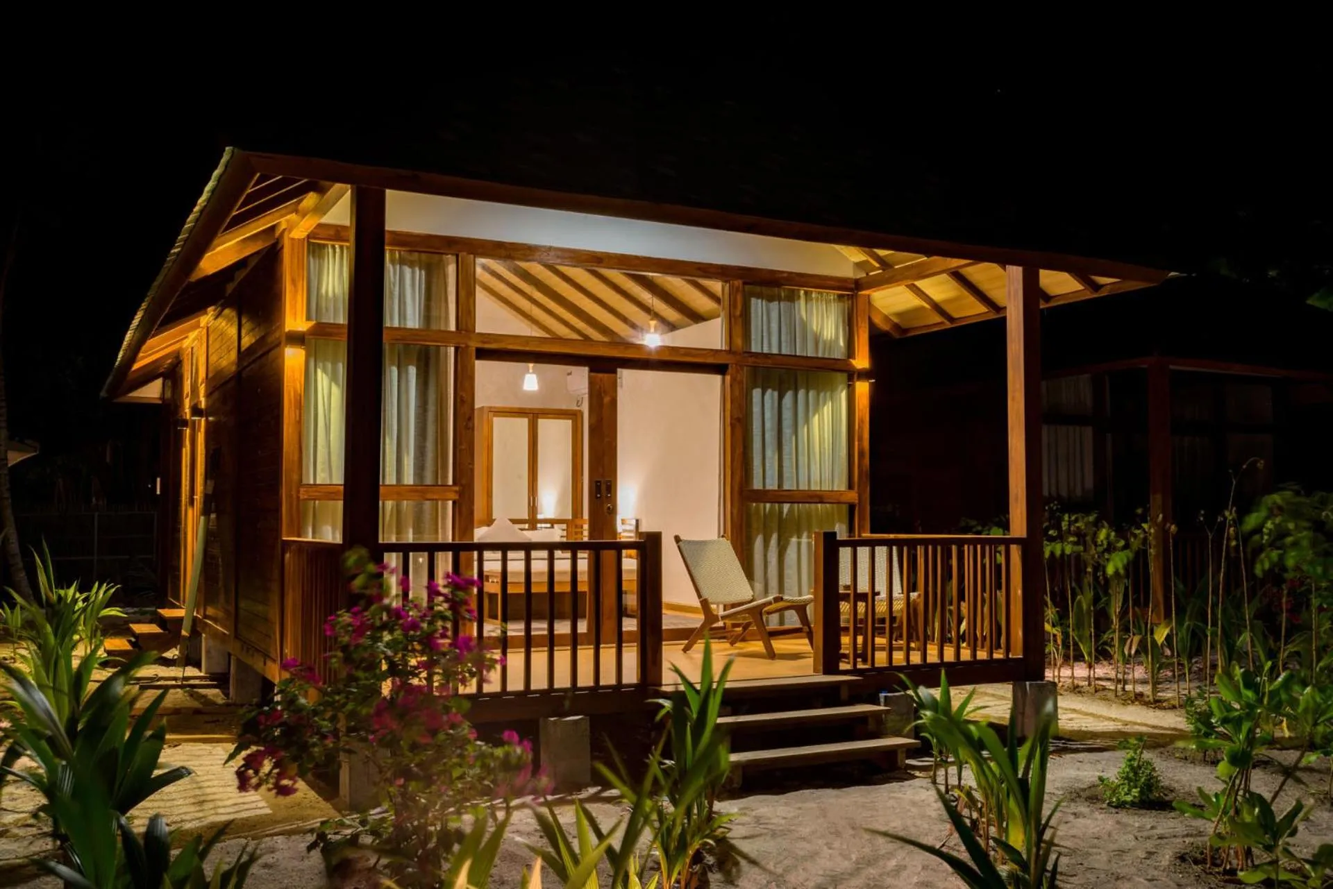 Facade/entrance in Fiyavalhu Resort Maldives