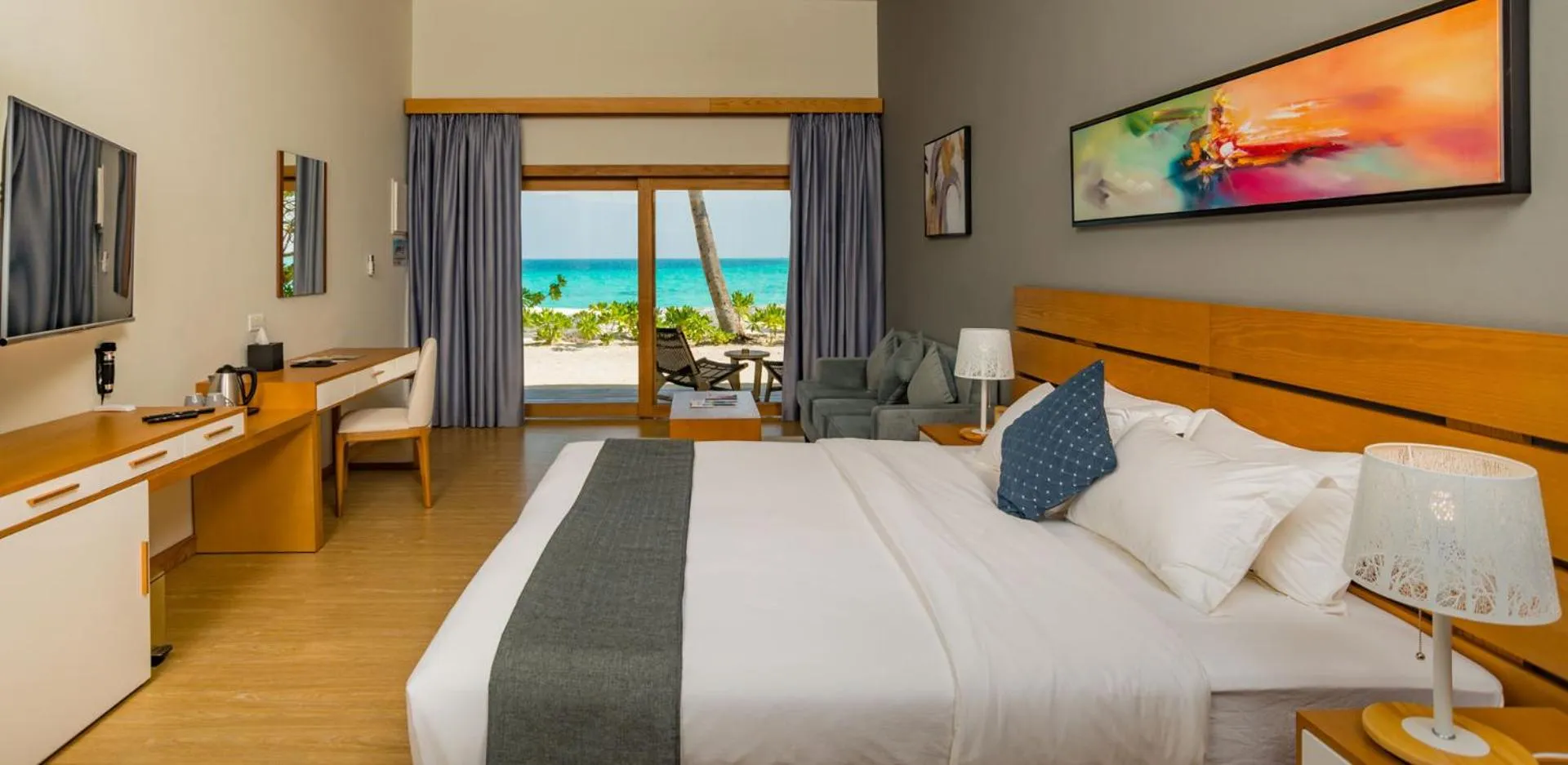 Bedroom, Bed in Fiyavalhu Resort Maldives