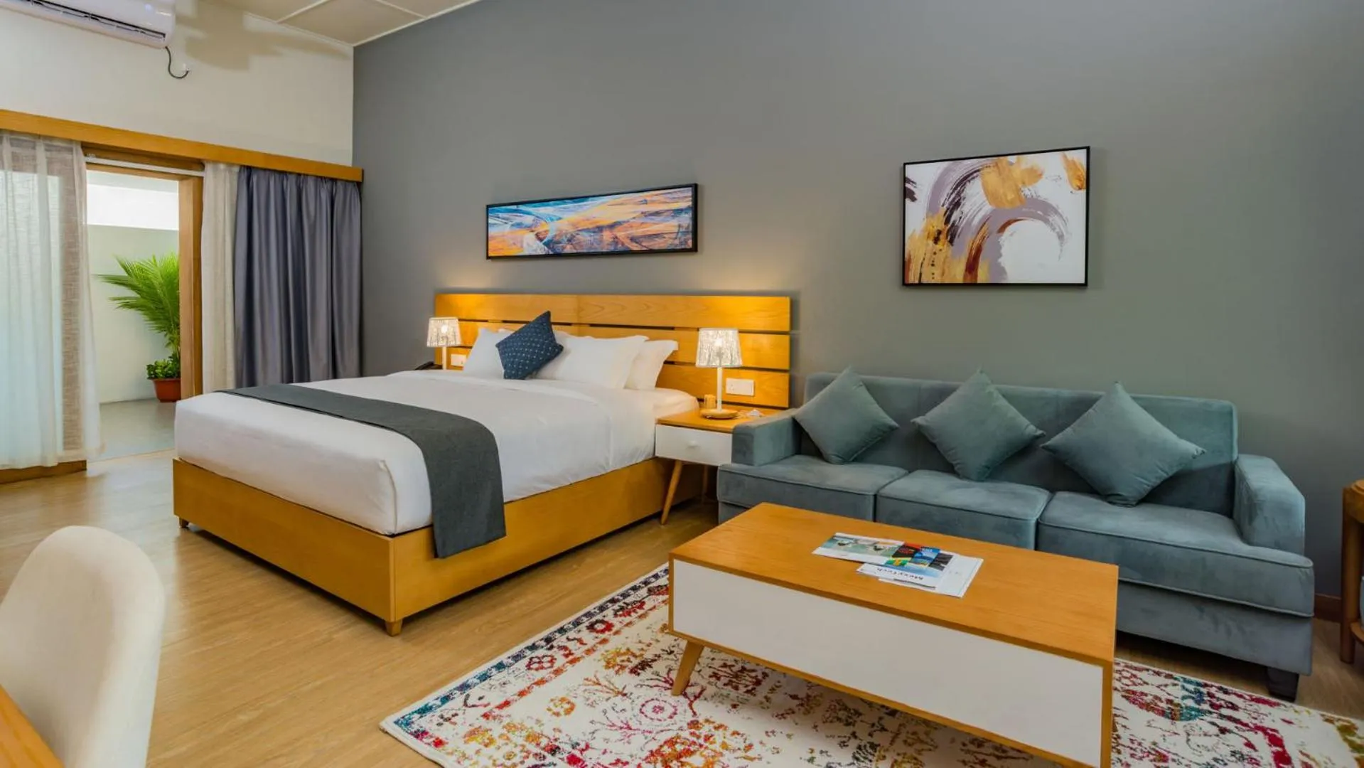 Bedroom, Bed in Fiyavalhu Resort Maldives