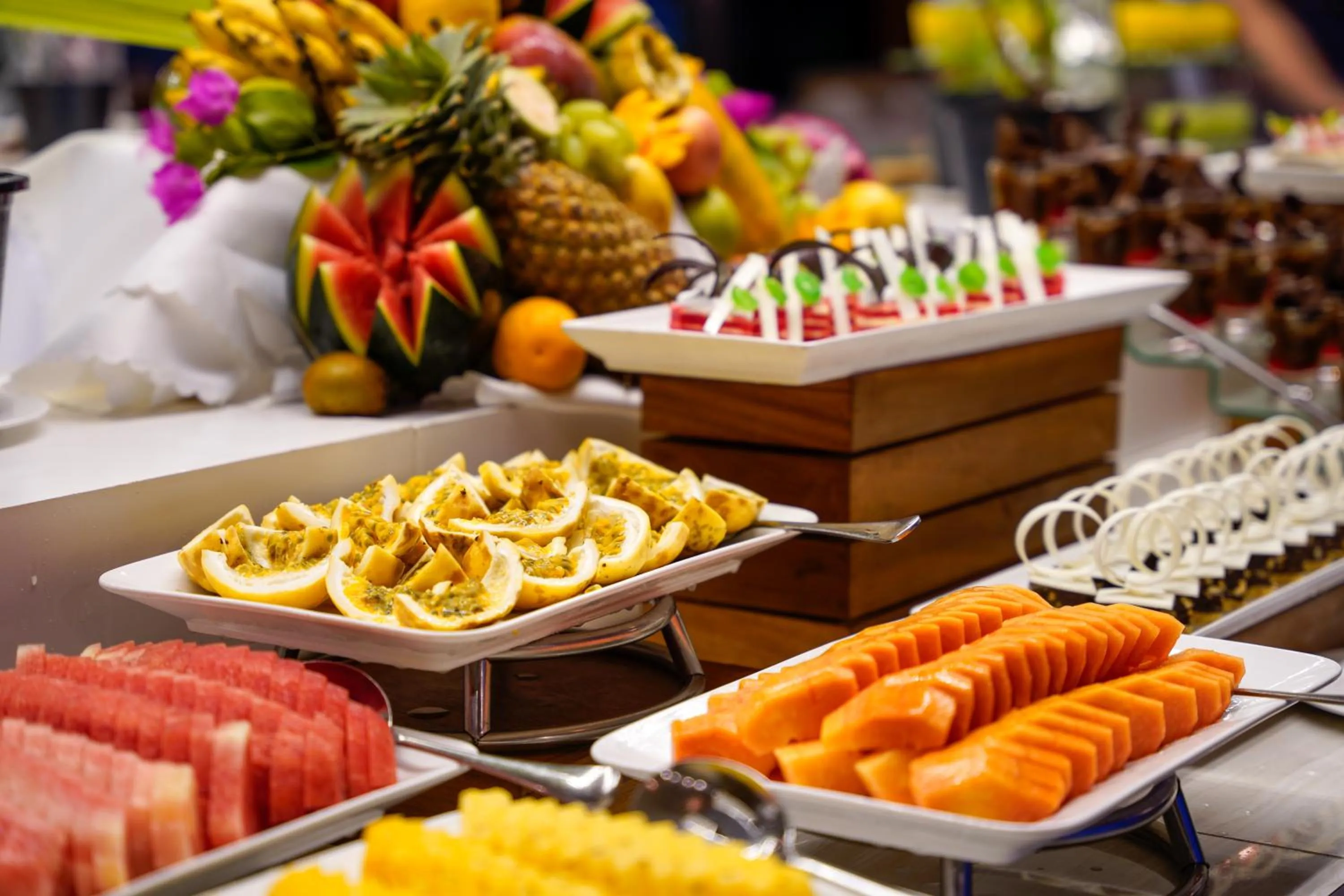 Buffet breakfast in Fiyavalhu Resort Maldives