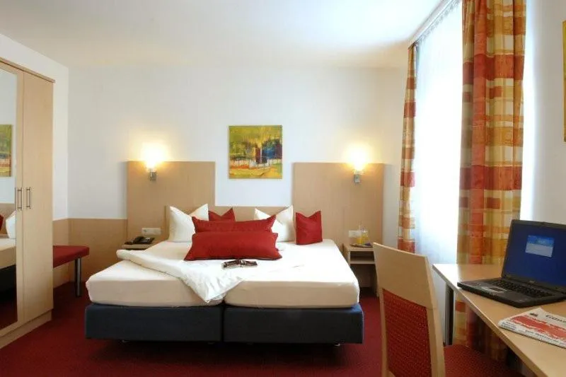 Bedroom, Bed in Hotel Bettina garni