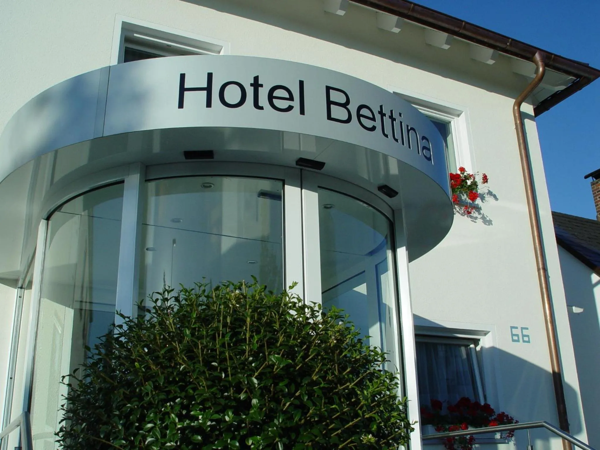 Facade/entrance in Hotel Bettina garni