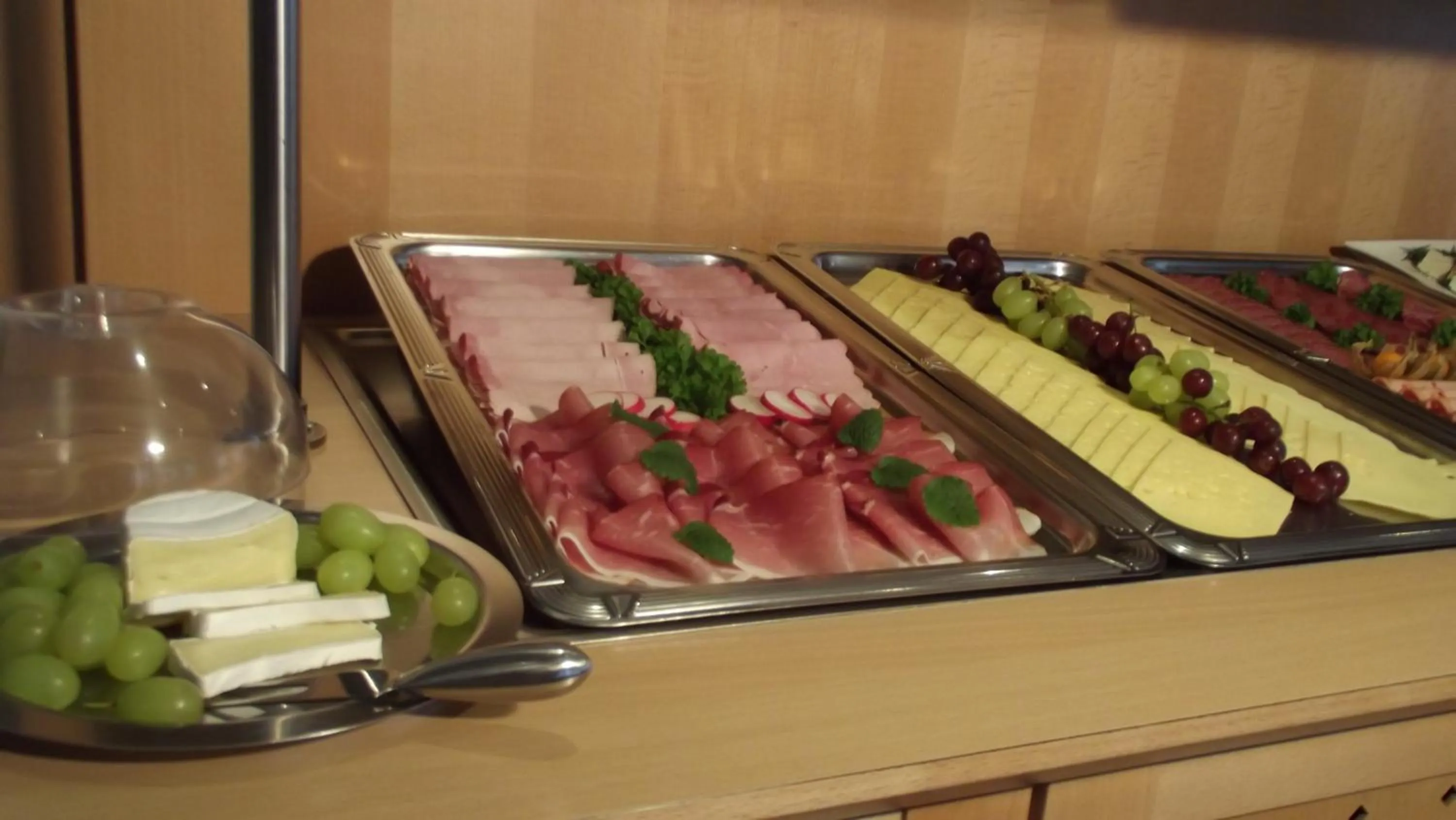 Food in Hotel Bettina garni