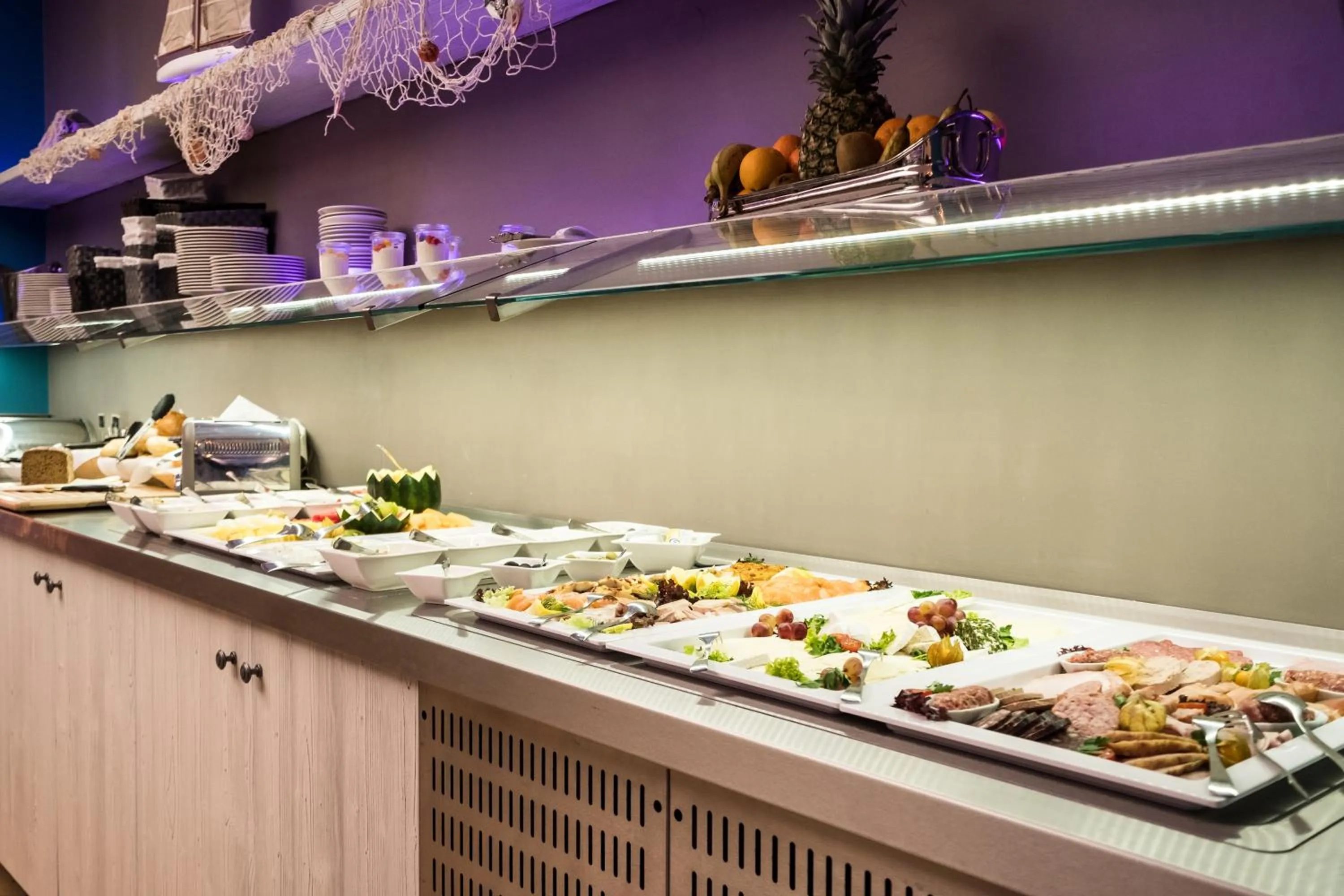 Buffet breakfast in Das 53°Hotel